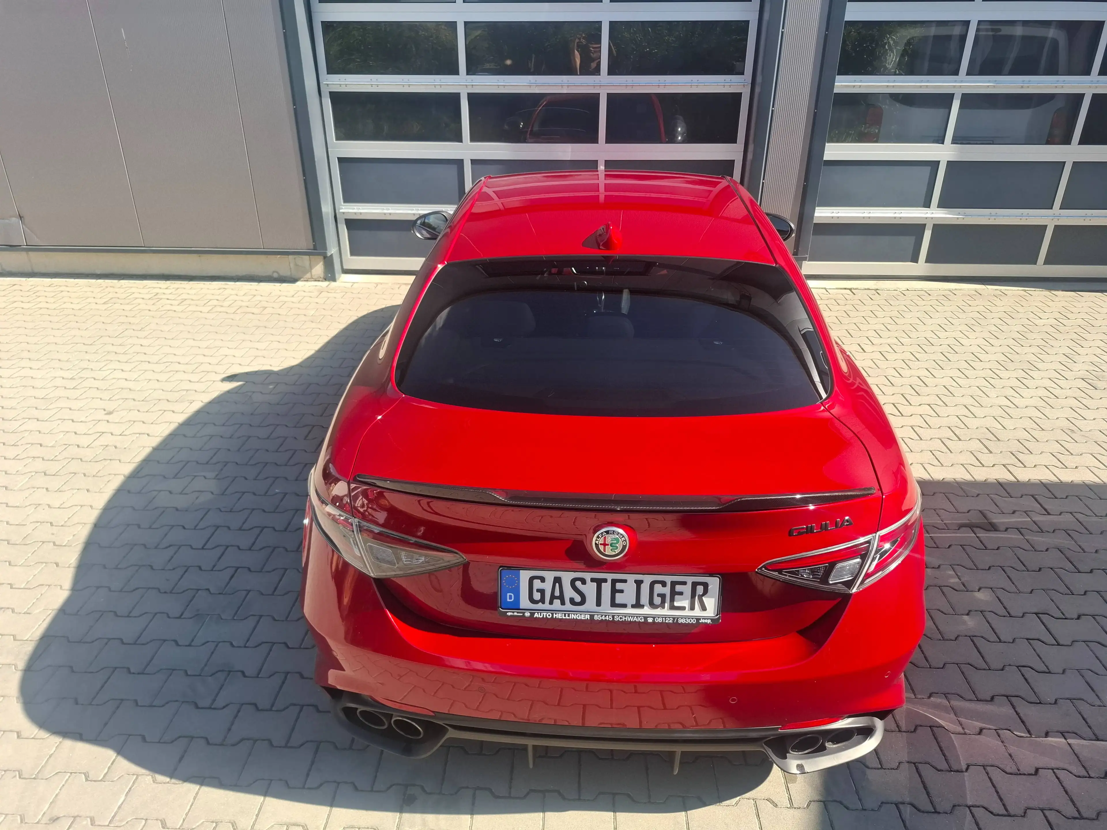 Alfa Romeo Giulia Giulia 2.9 V6 Bi-Turbo AT8 Quadrifoglio — photo 6