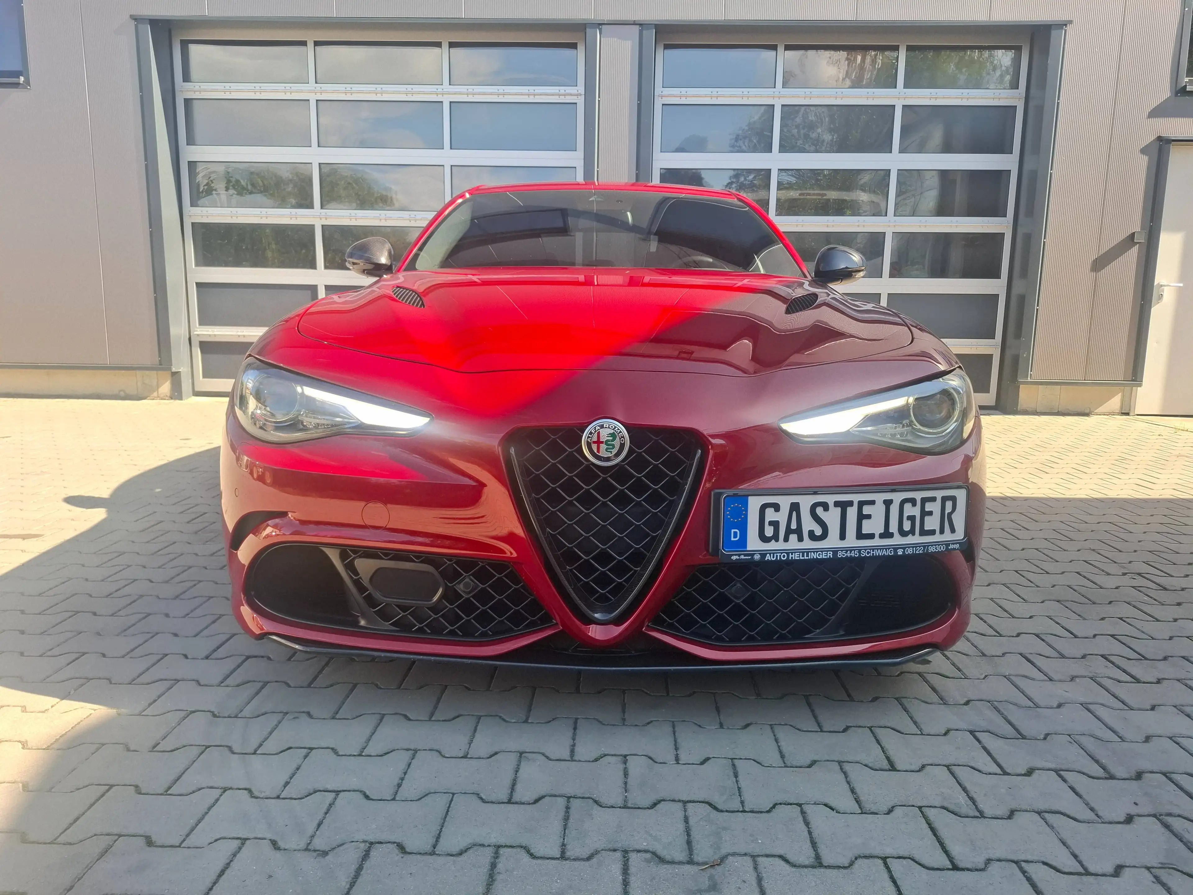Alfa Romeo Giulia Giulia 2.9 V6 Bi-Turbo AT8 Quadrifoglio — photo 4