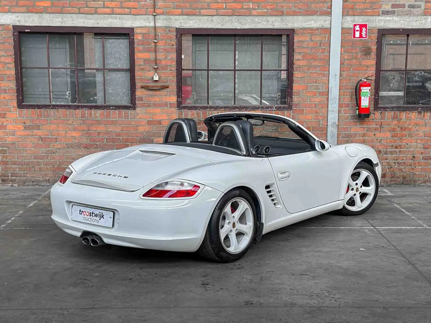 Porsche Boxster 987 2.7 245pk 2006 YOUNGTIMER auto slaat niet aan Grijs - 2
