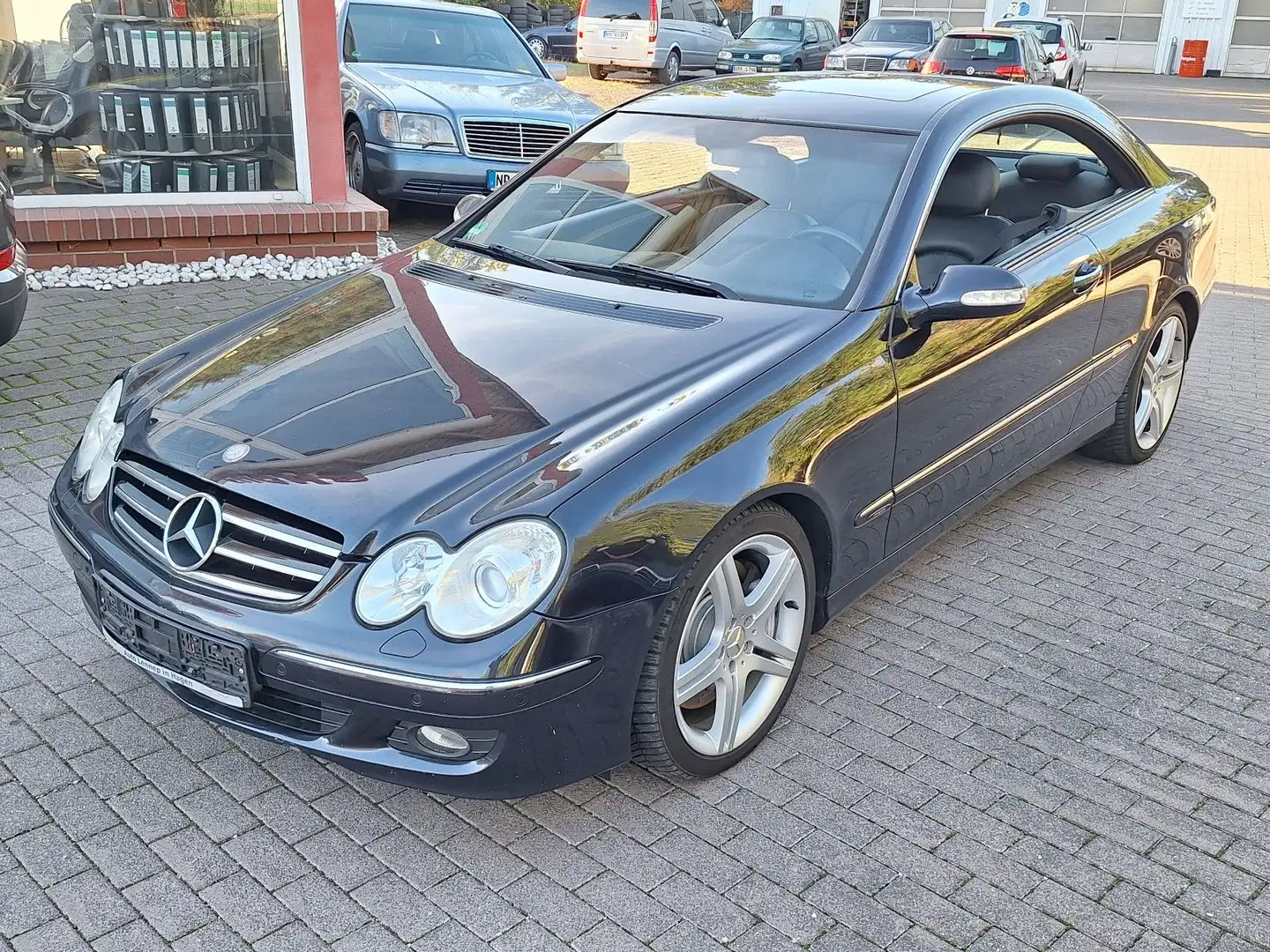 Mercedes-Benz CLK 320 CDI Leder Memory Schwarz - 1