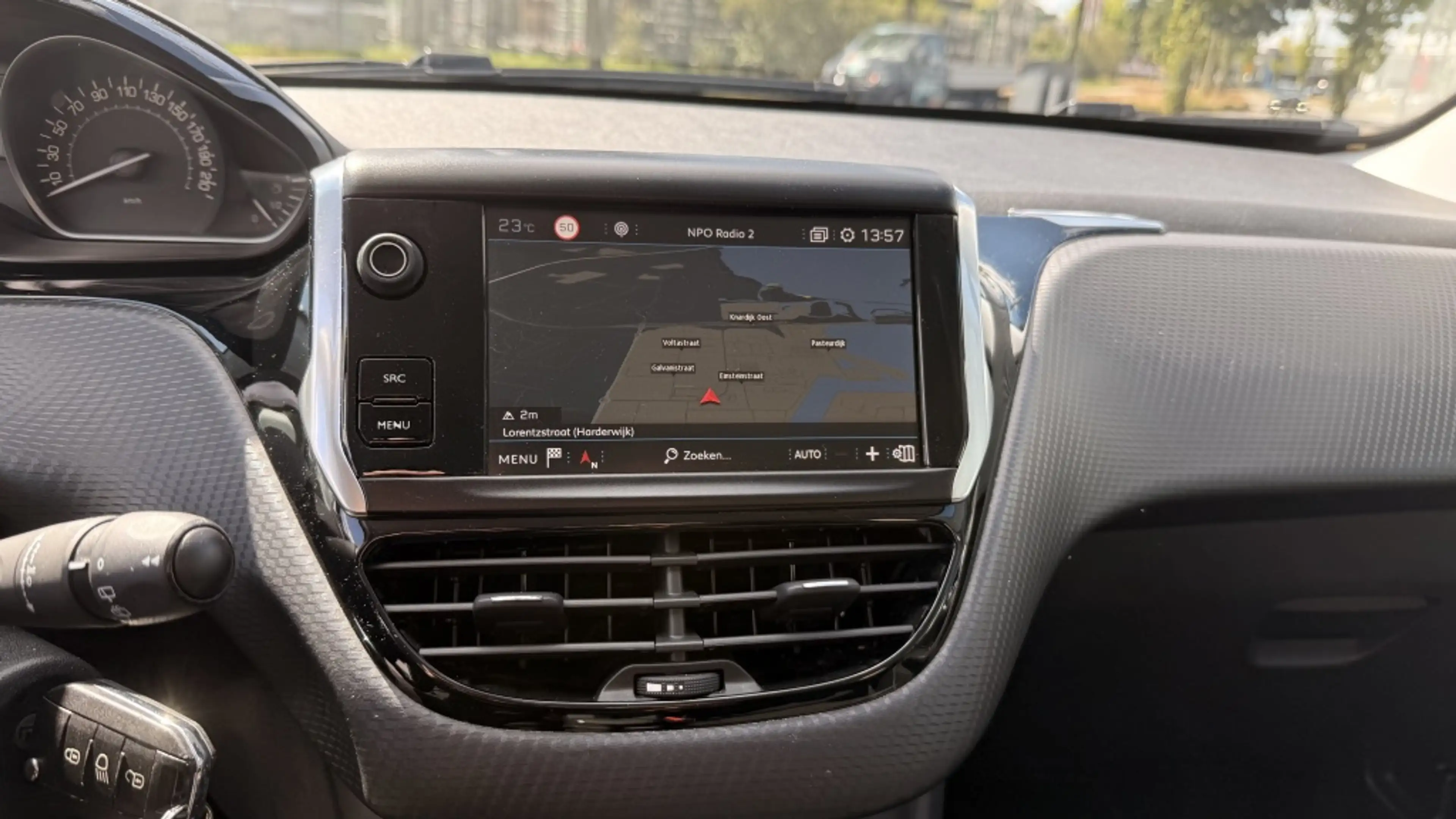 Peugeot 2008 1.2 PureT. Blue Lion nw distributie — photo 15