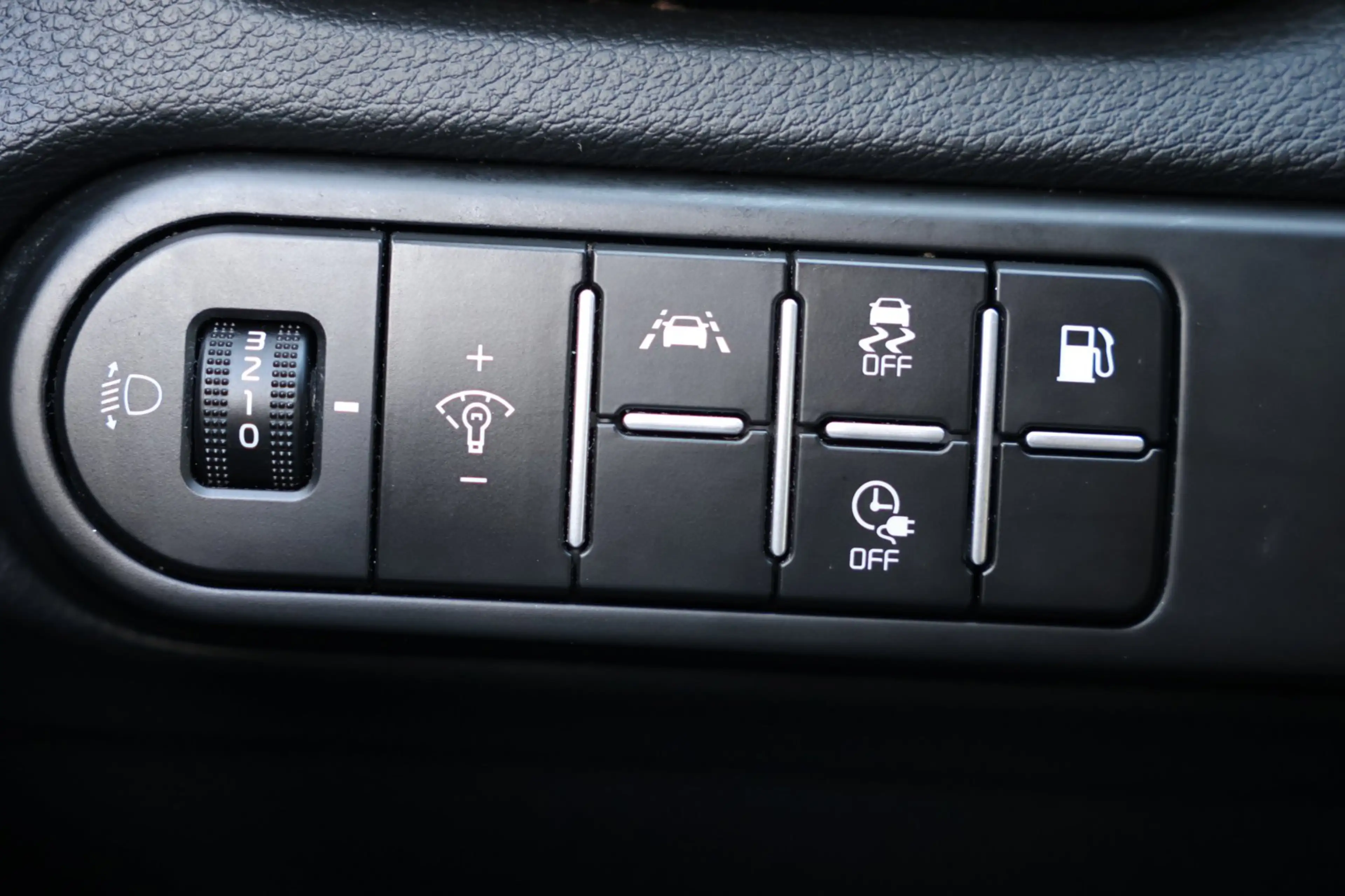 Kia Ceed SW / cee'd SW Sportswagon 1.6 GDI PHEV DynamicPlusLine BTW — photo 32