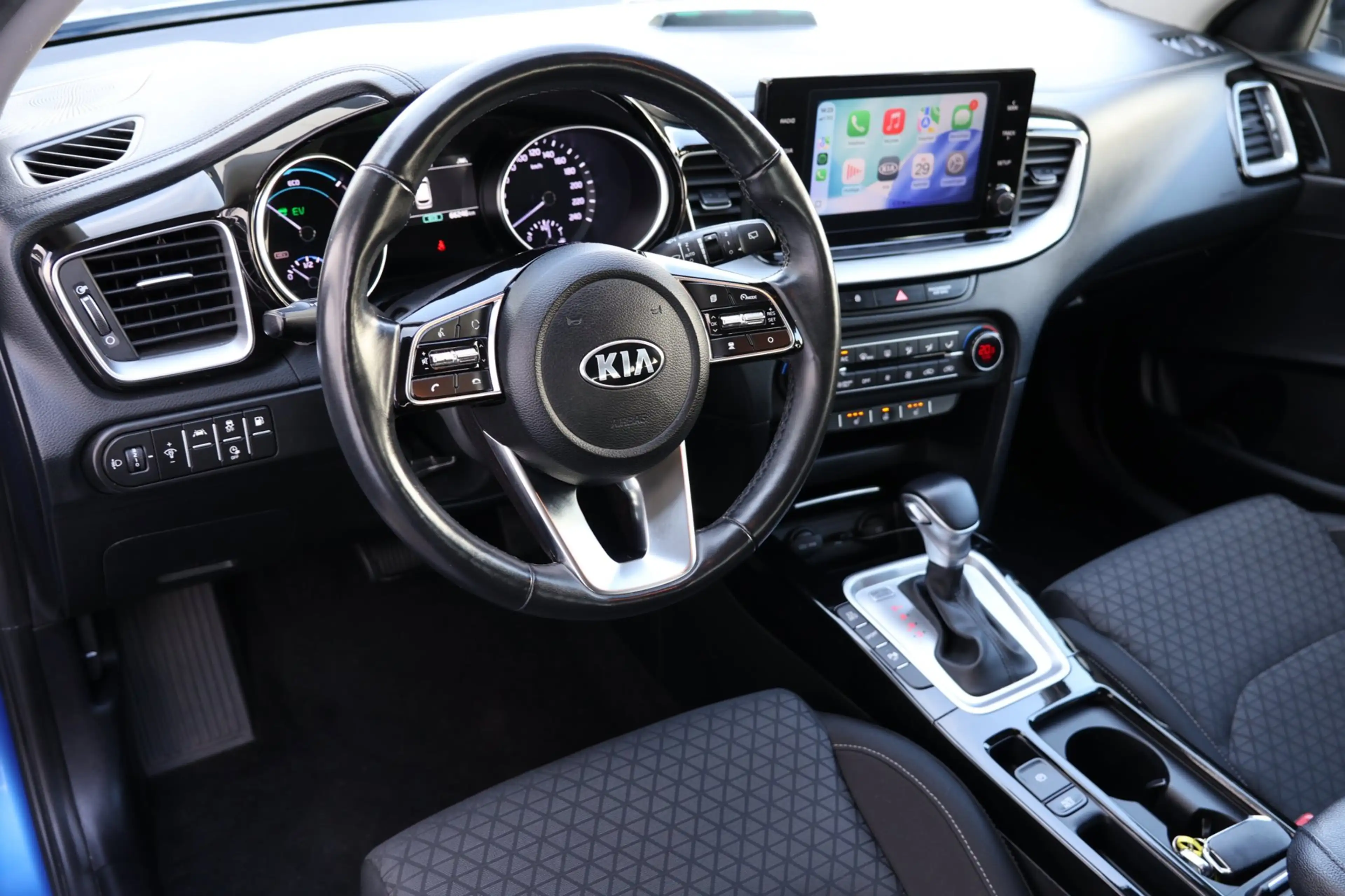 Kia Ceed SW / cee'd SW Sportswagon 1.6 GDI PHEV DynamicPlusLine BTW — photo 14