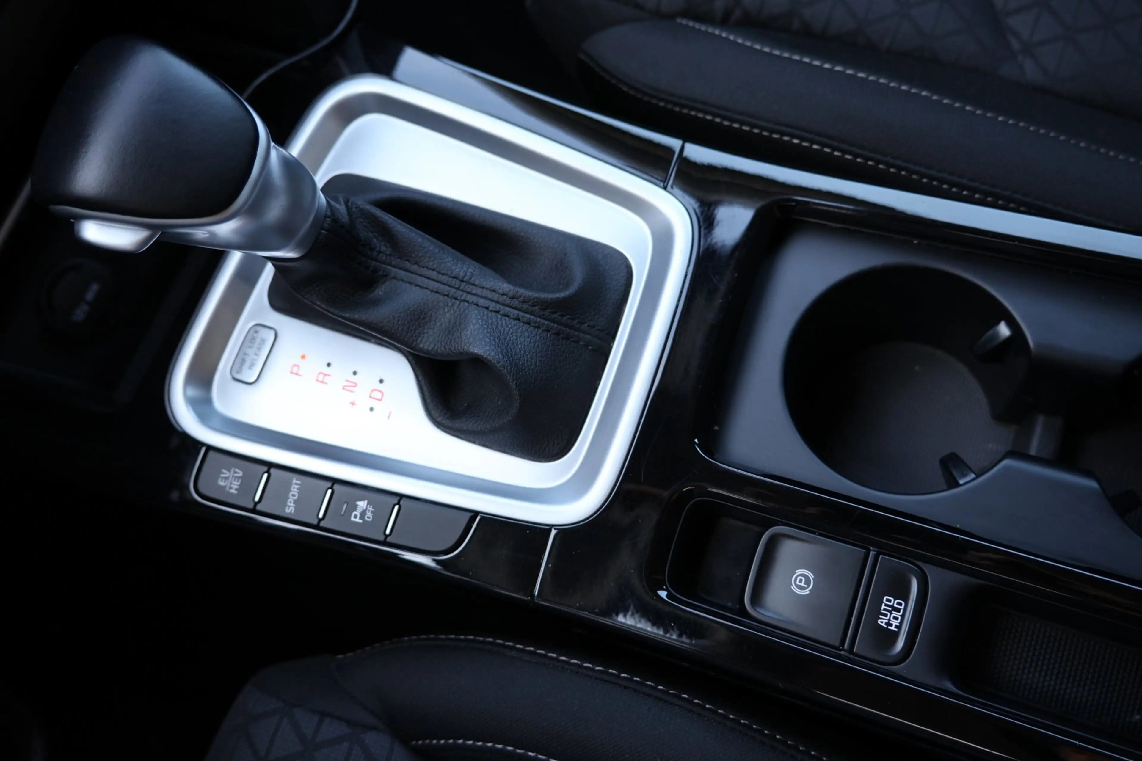 Kia Ceed SW / cee'd SW Sportswagon 1.6 GDI PHEV DynamicPlusLine BTW — photo 31