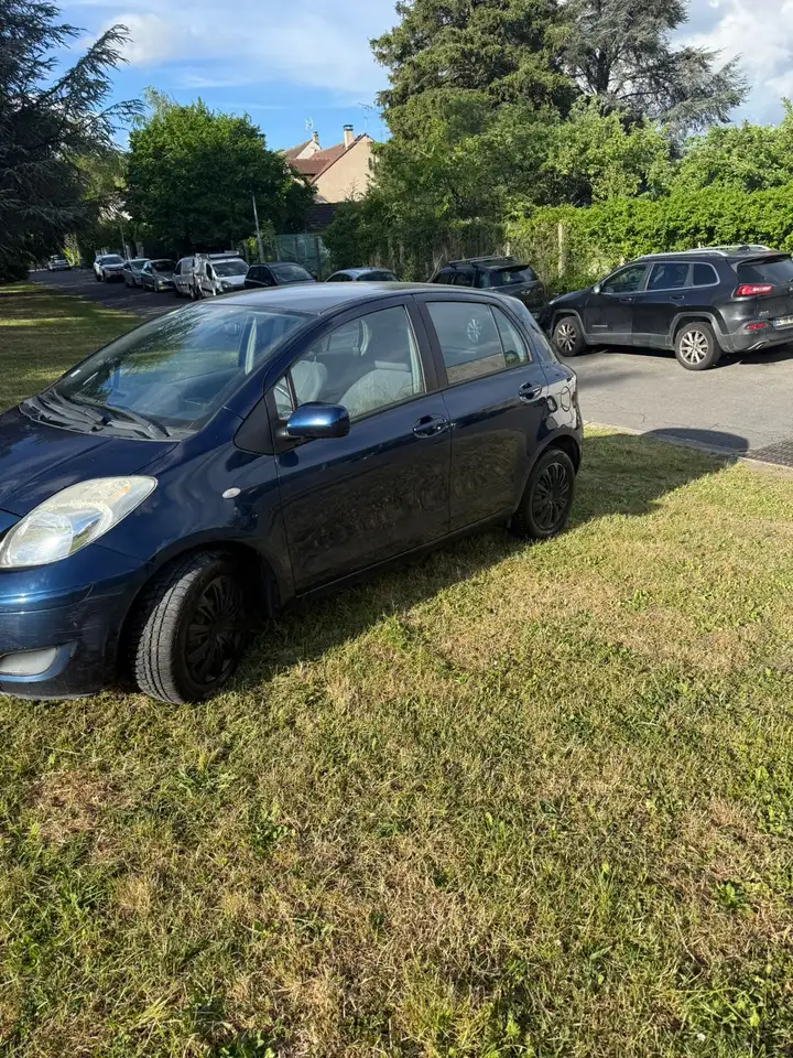 Toyota Yaris Yaris — photo 7