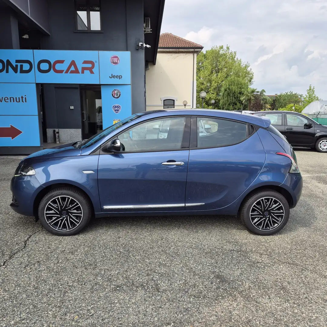 Lancia Ypsilon Ypsilon 1.0 FireFly 5 porte S&S Hybrid Gold Plus Blau - 2