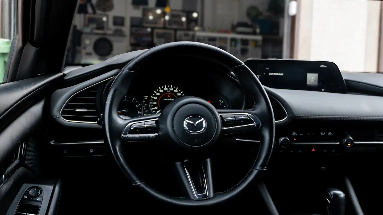 Mazda 3 снимка Mazda 3