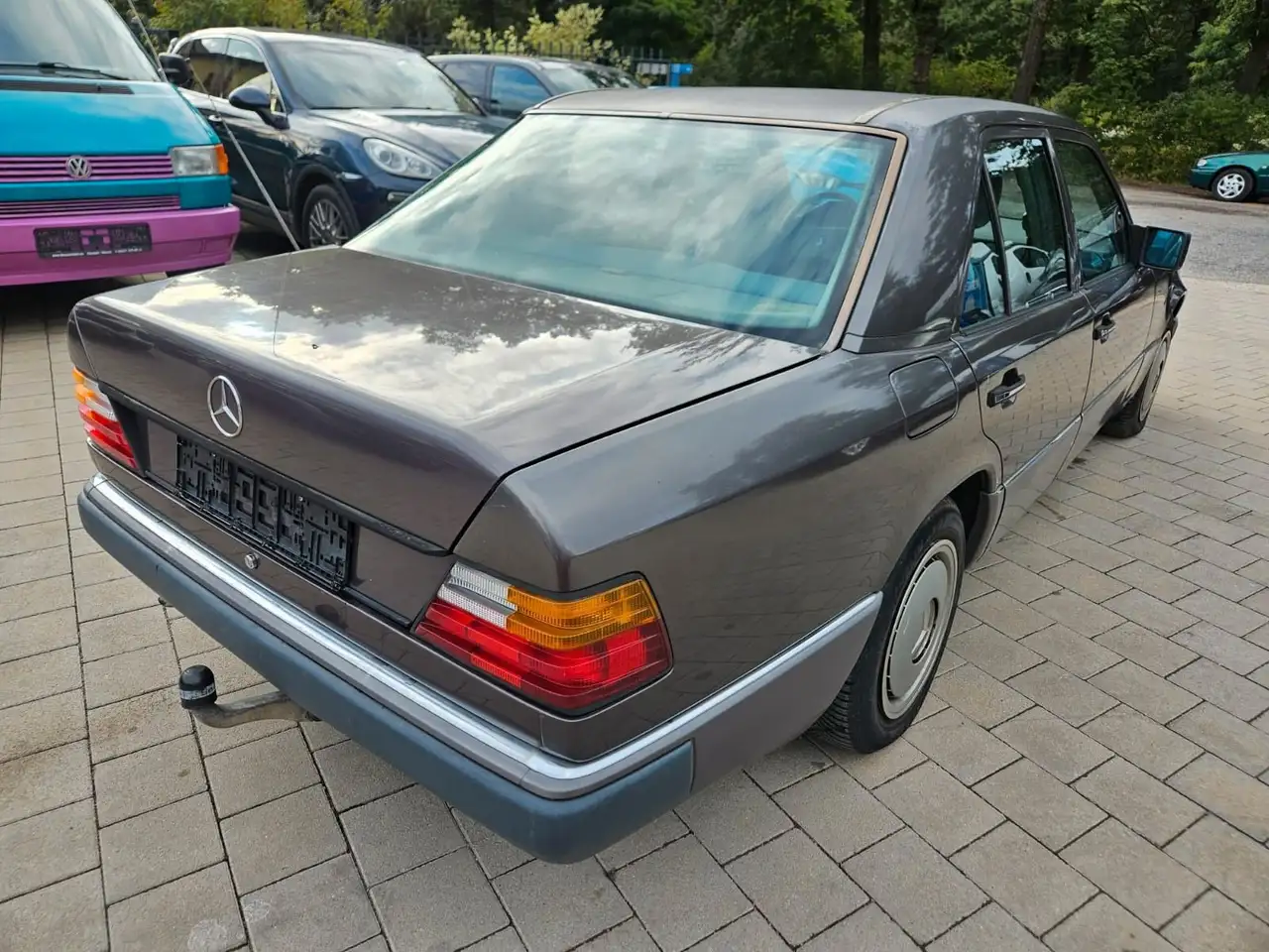 Mercedes-Benz 230 E, foto 4
