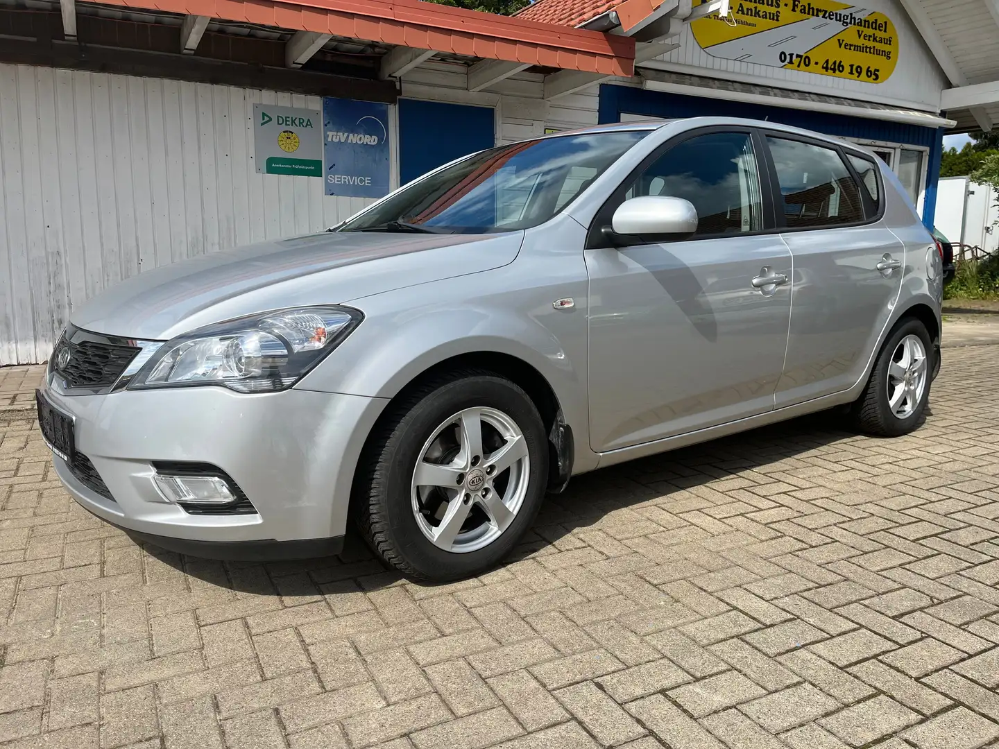 Kia Ceed / cee'd 1.4i, 2012, 105 PS, TÜV neu, Klimaanlage, Alu Argintiu - 1