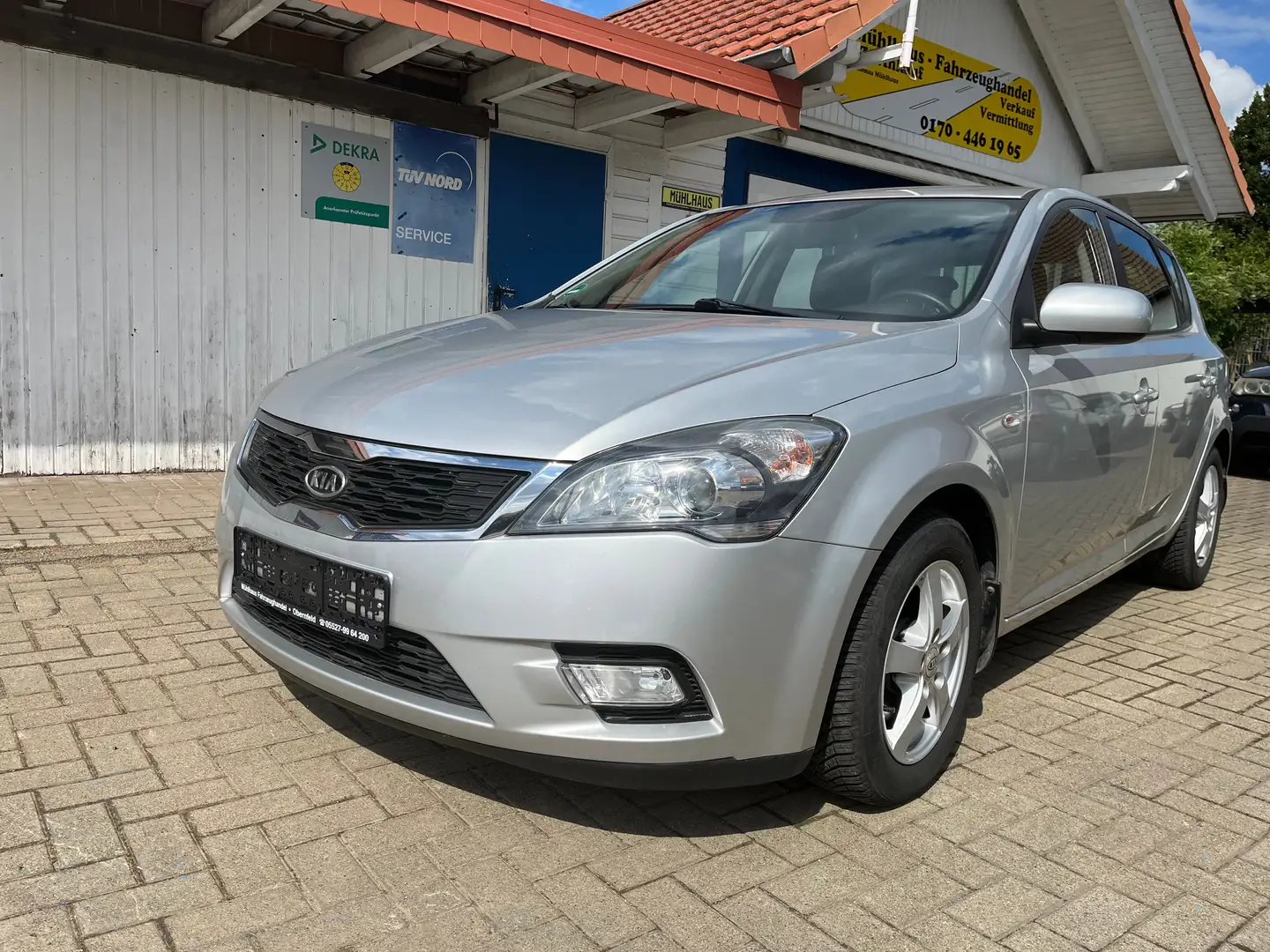 Kia Ceed / cee'd 1.4i, 2012, 105 PS, TÜV neu, Klimaanlage, Alu Argintiu - 2