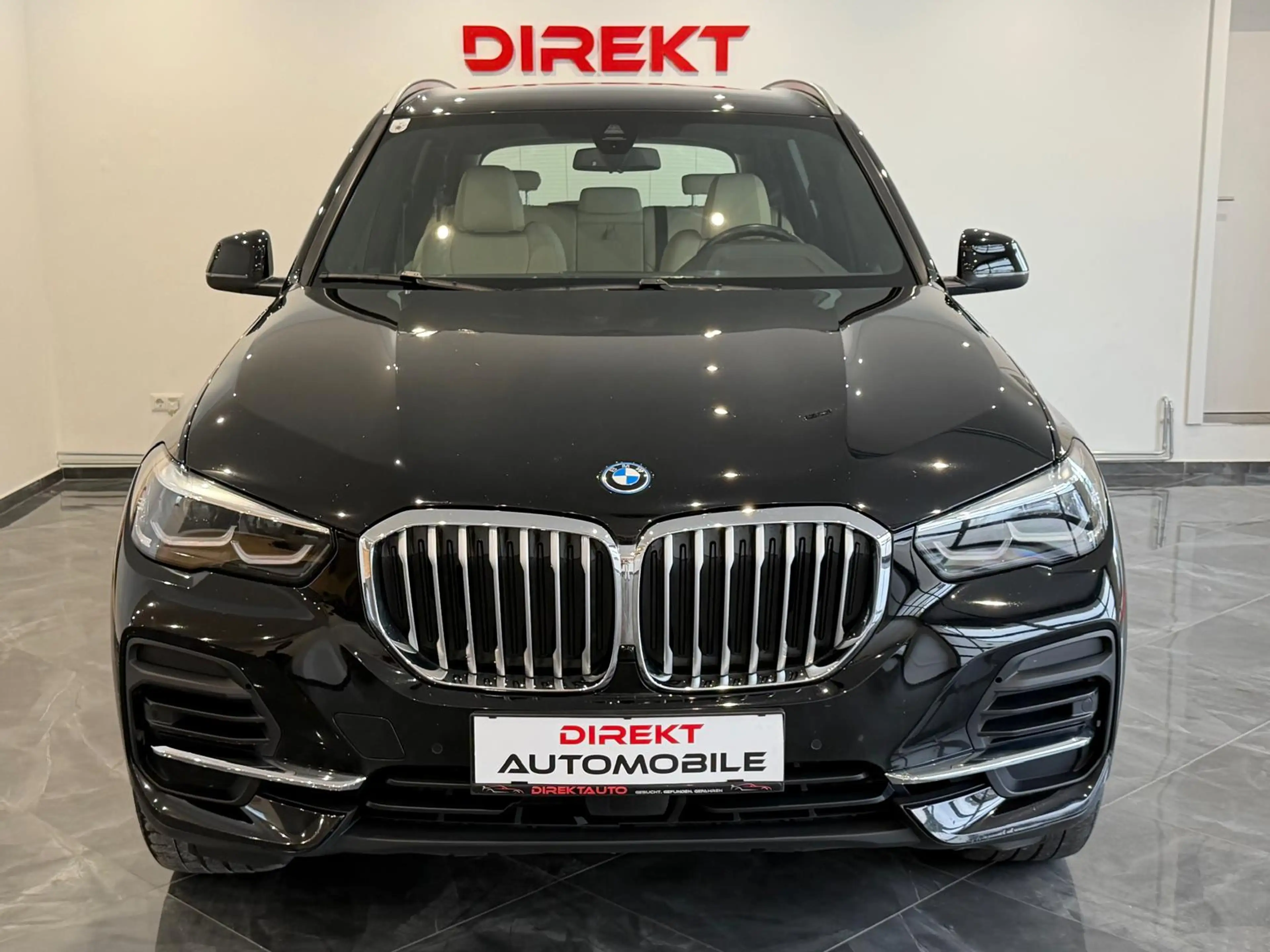 BMW X5 xDrive 45 e — photo 3