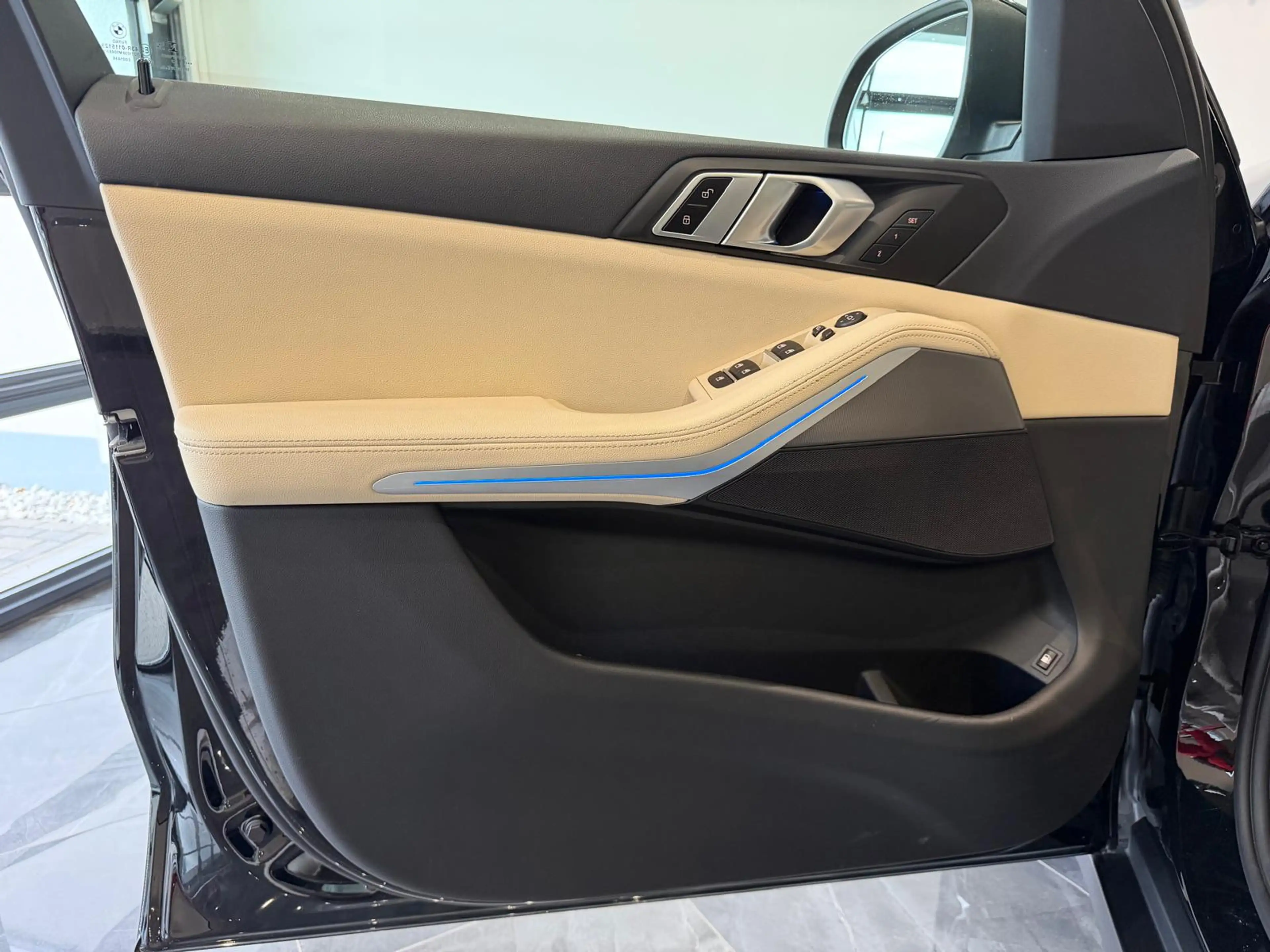 BMW X5 xDrive 45 e — photo 11