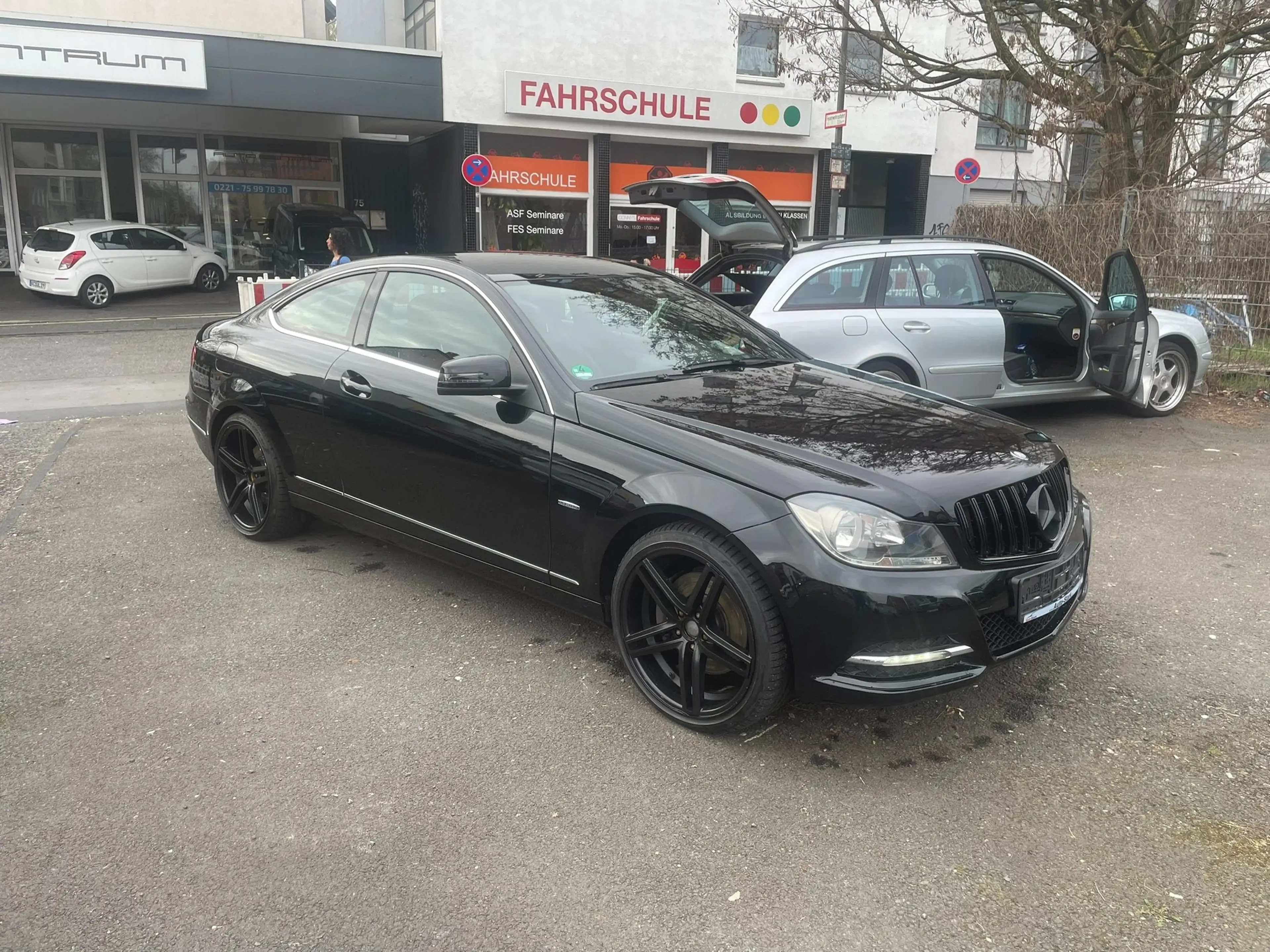 Mercedes-Benz C 350 Coupe CGI, Automatik, 19 Zoll, Memory, Navi, — photo 2