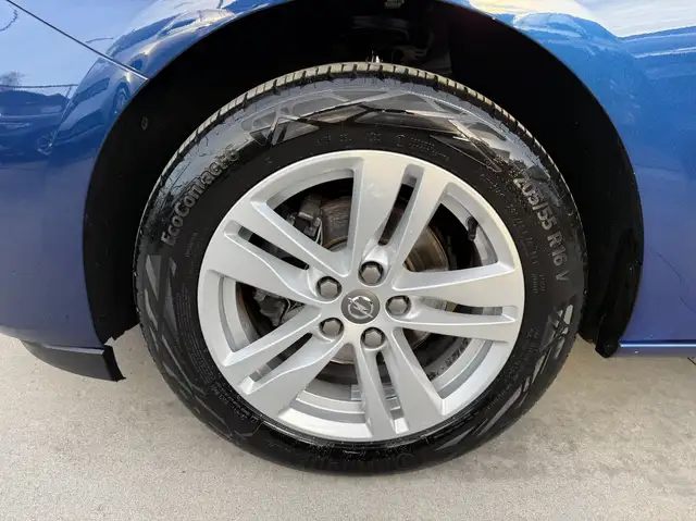 Opel Astra view 11