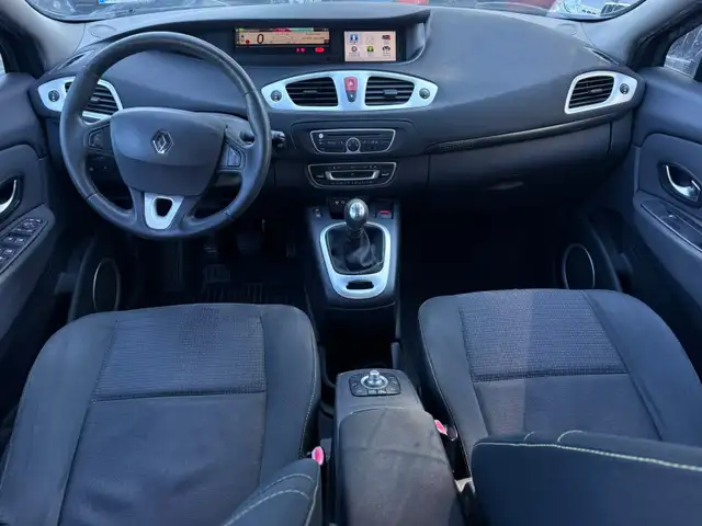 Renault Scenic view 7