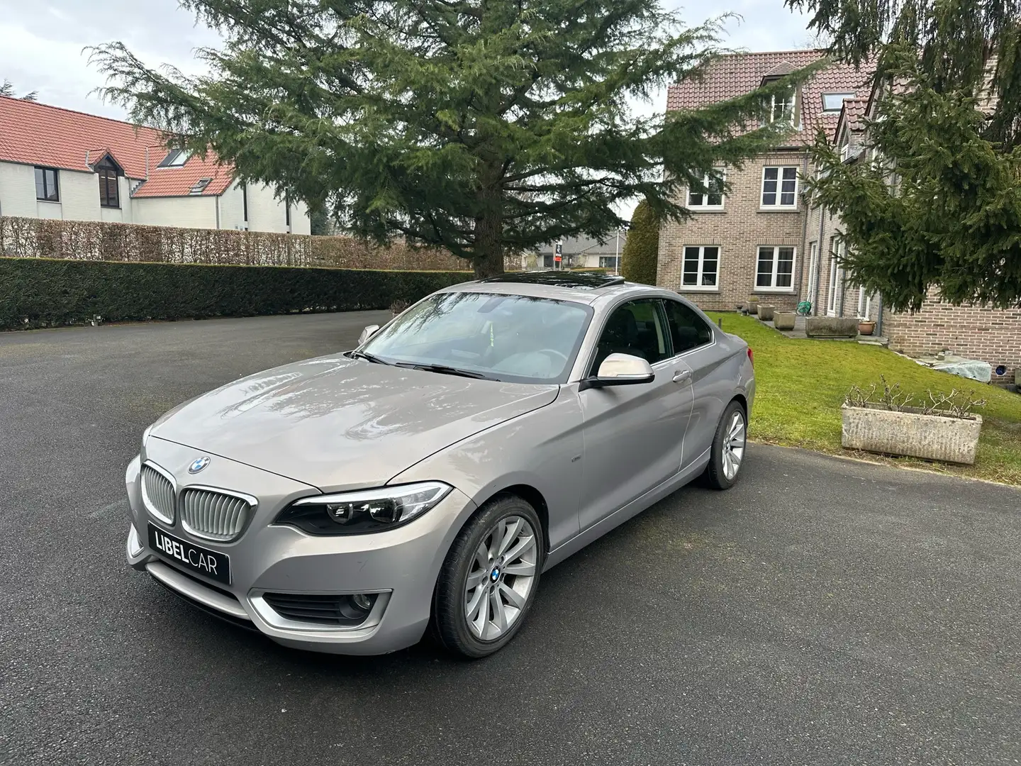 BMW 220 Coupé *GARANTIE* *Toit Ouvrant* *Carnet* *Cuir* Grijs - 2