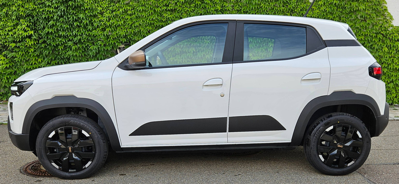 Dacia Spring Extreme electric 100*NAVI*RFK*PDC VORNE+HINTEN*POWER-PAKET*CITY-PAKET+++ — photo 2