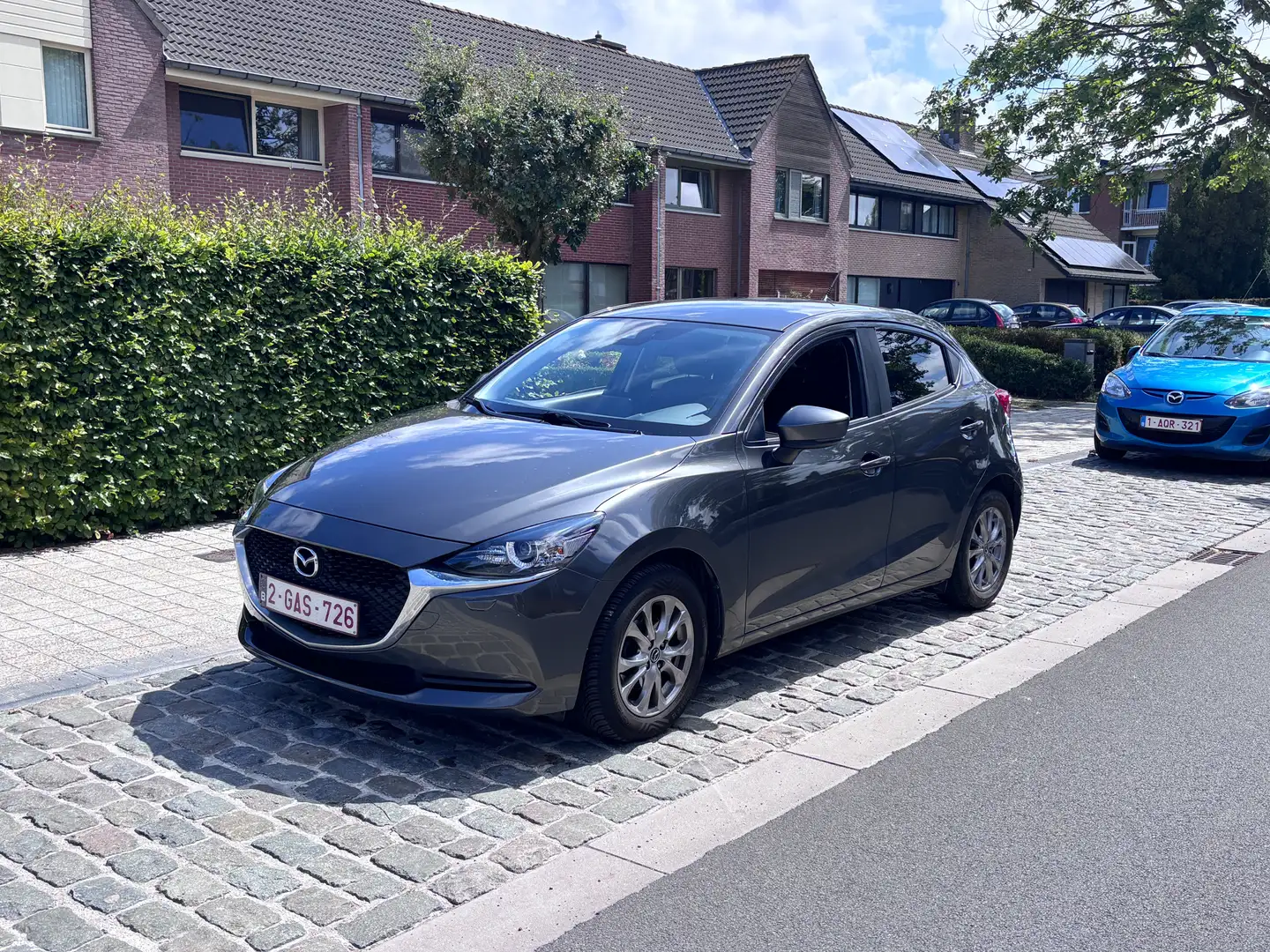 Mazda 2 2 SKYACTIV-G 90 M HYBRID Homura Gris - 2