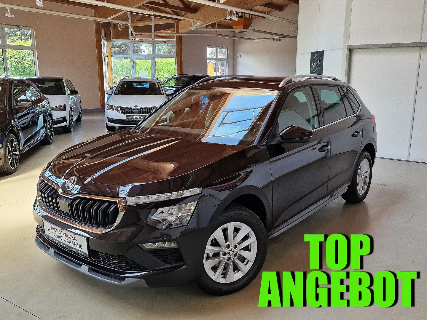 Skoda Kamiq II Top Selection 5J-GAR LED SHZ LH TEMP DA Schwarz - 1
