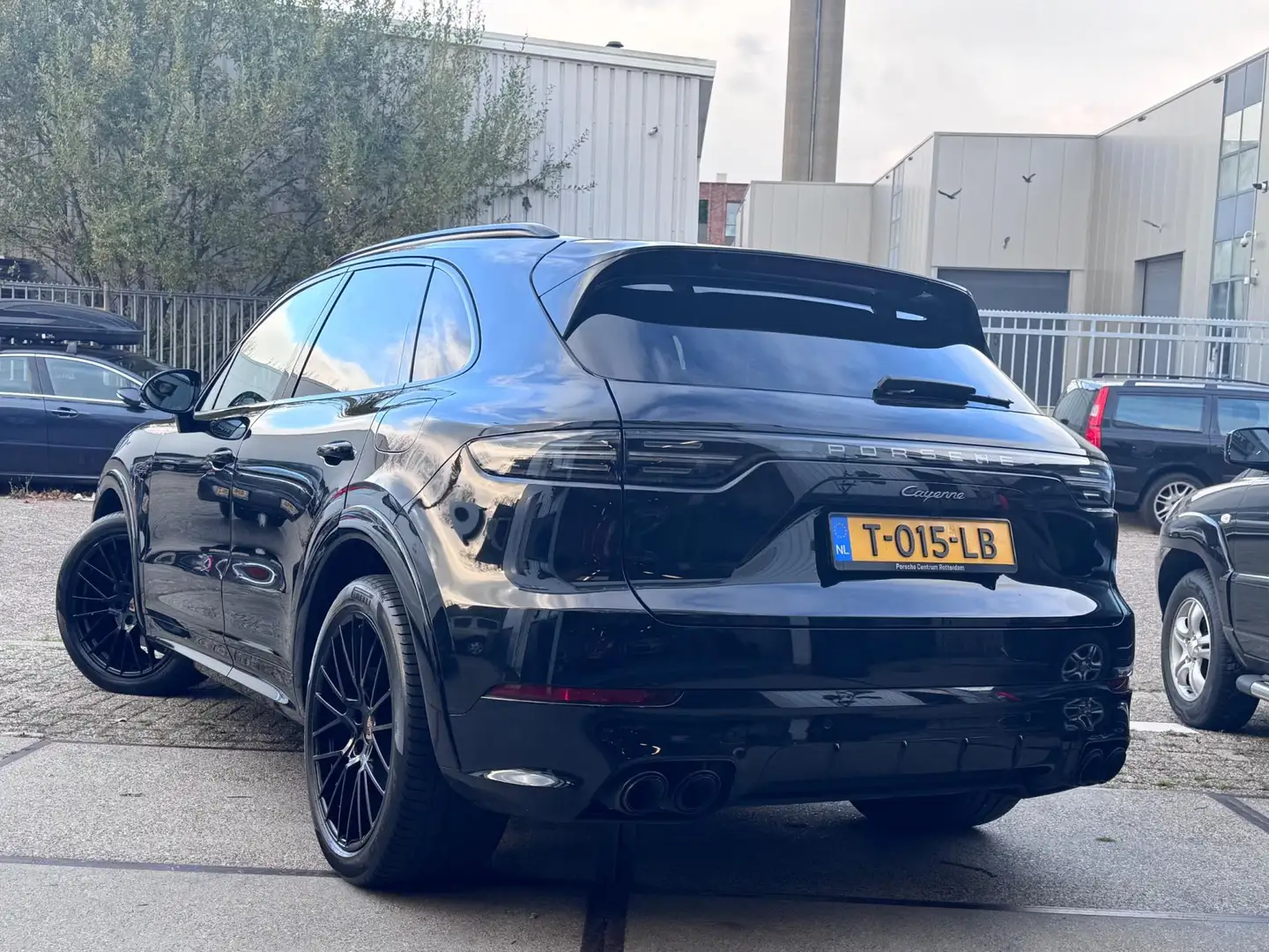 Porsche Cayenne 3.0 E-Hybrid Platinum Edition Noir - 2