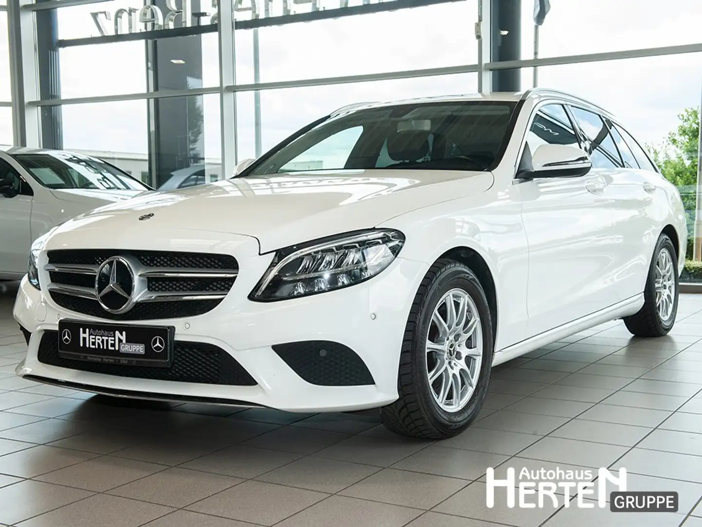 Mercedes-Benz C 180 T AVANTGARDE+LED+RÜCKFAHRKAMERA+EASYPACK Beyaz - 1