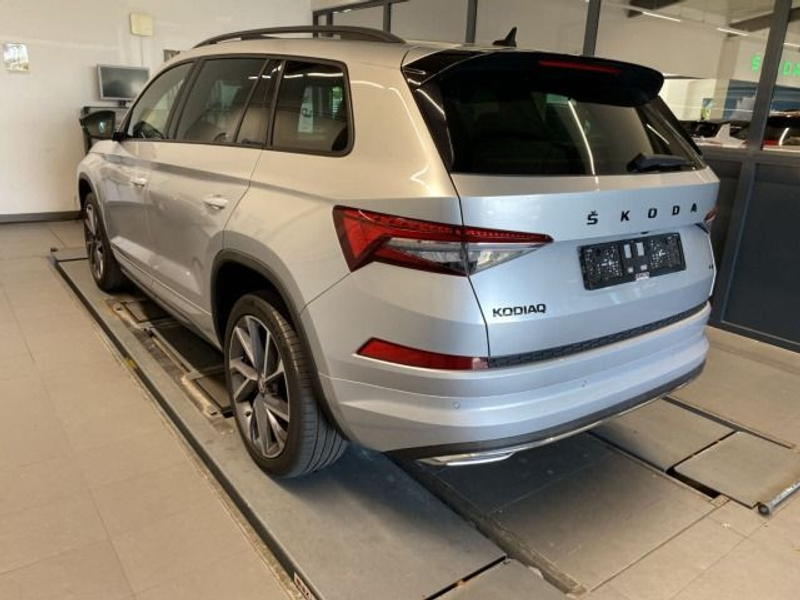 Skoda Kodiaq 2,0 TDI Sportline 4x4 AHK Kamera PDC SiHz — photo 2