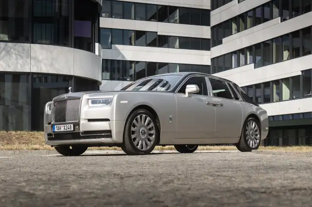 Rolls-Royce Phantom 6.7 V12
