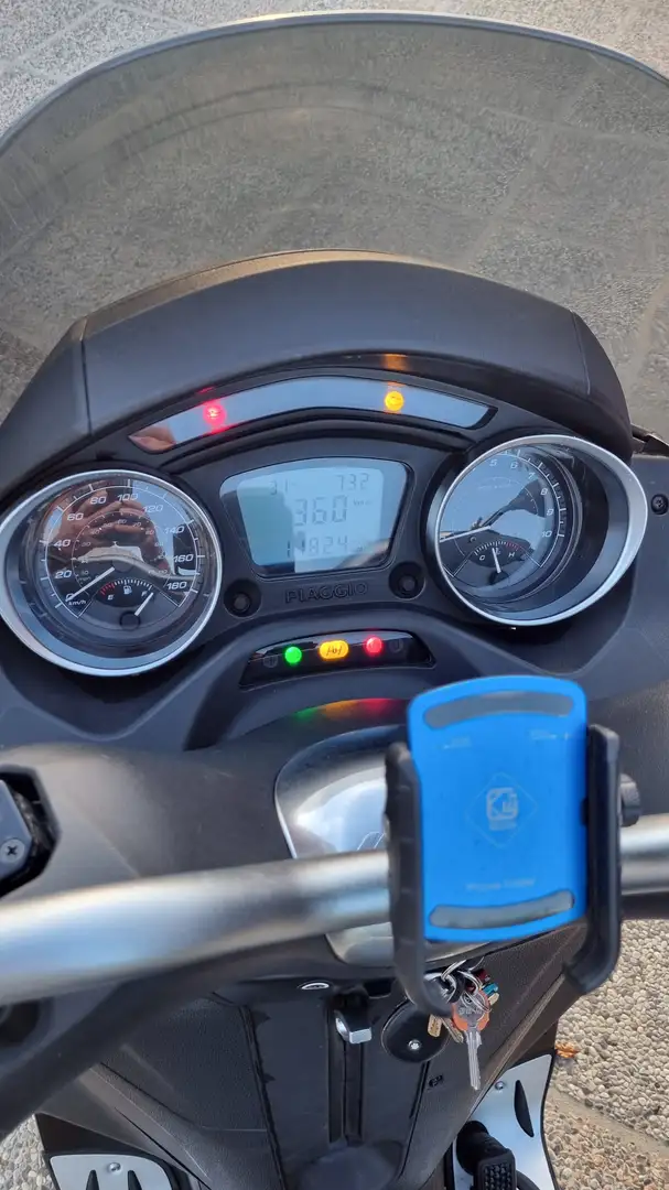 Piaggio MP3 300 Sport Blu/Azzurro - 2
