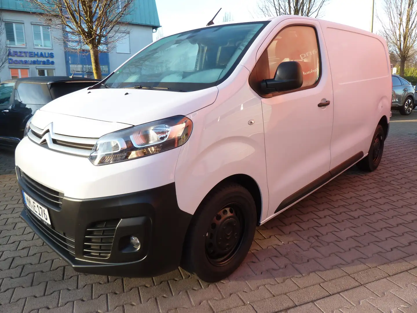 Citroen Jumpy BlueHDi 145 standard~Navi~Kamera~Klima Bílá - 2