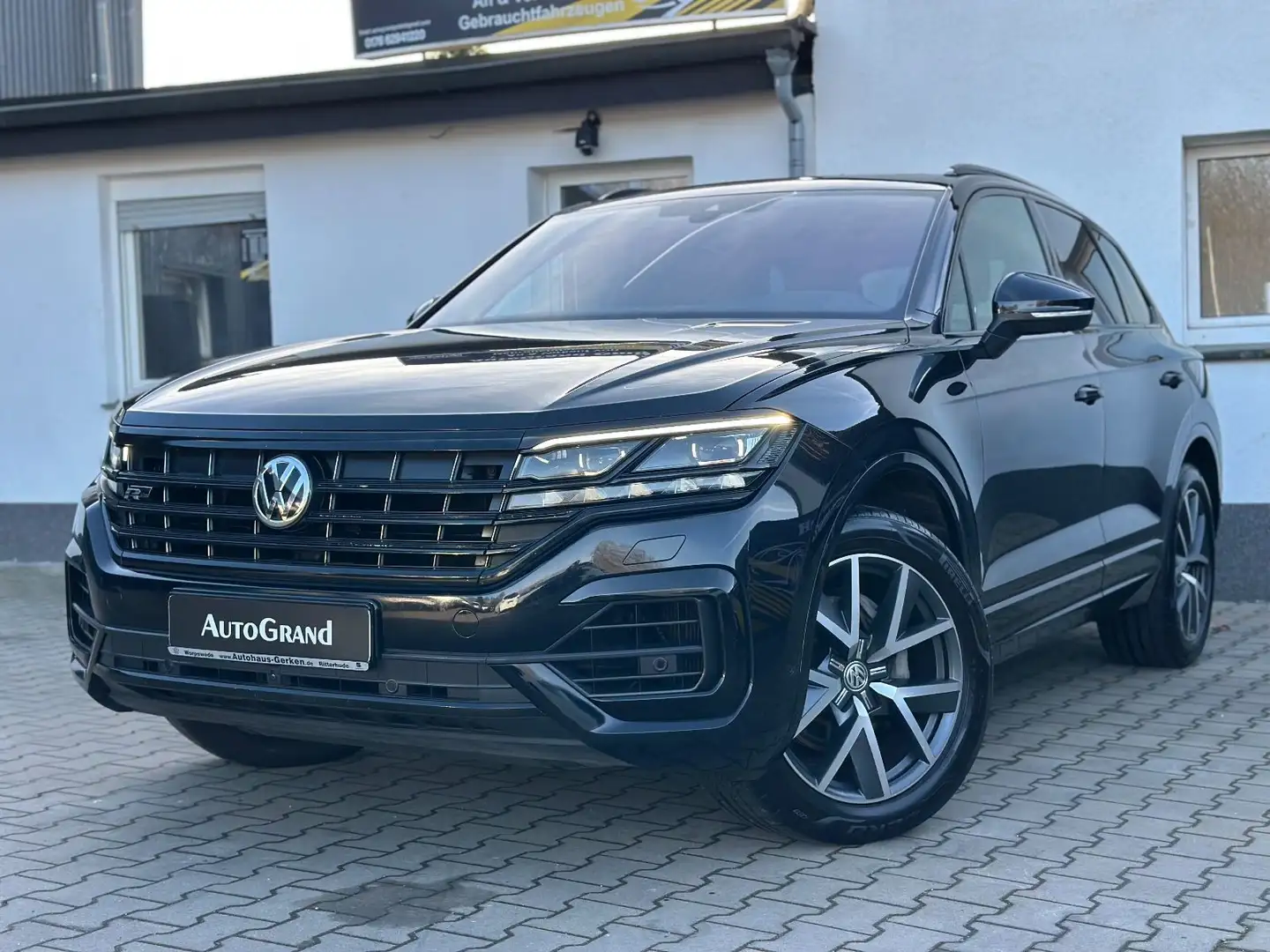 Volkswagen Touareg R-Line 4Motion*Keyless*1HAND*MATRIX*LUFT Negro - 2