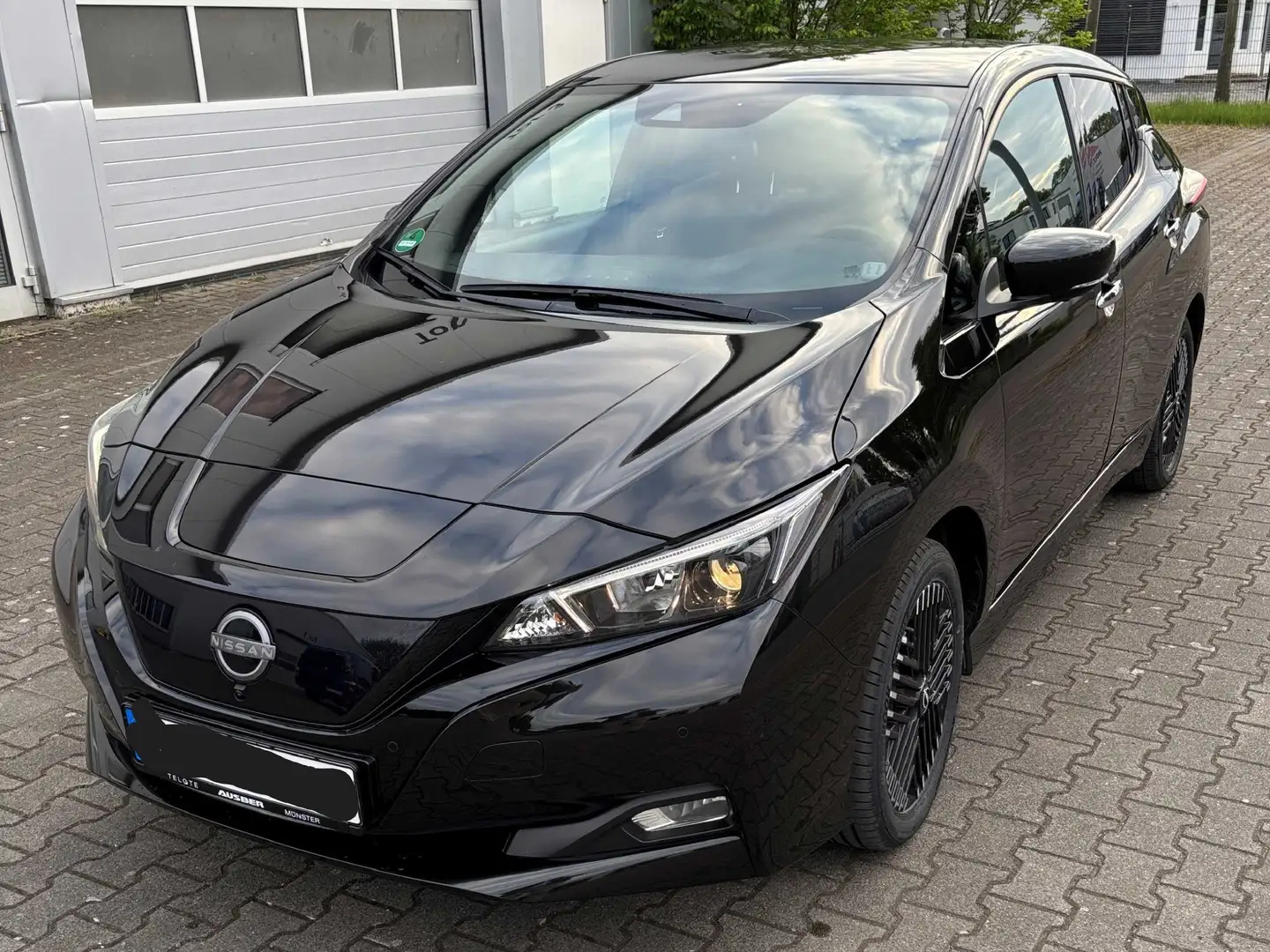 Nissan Leaf TOP Leaf 62 kWh e+N-Connecta + Satz W-Räder Noir - 1