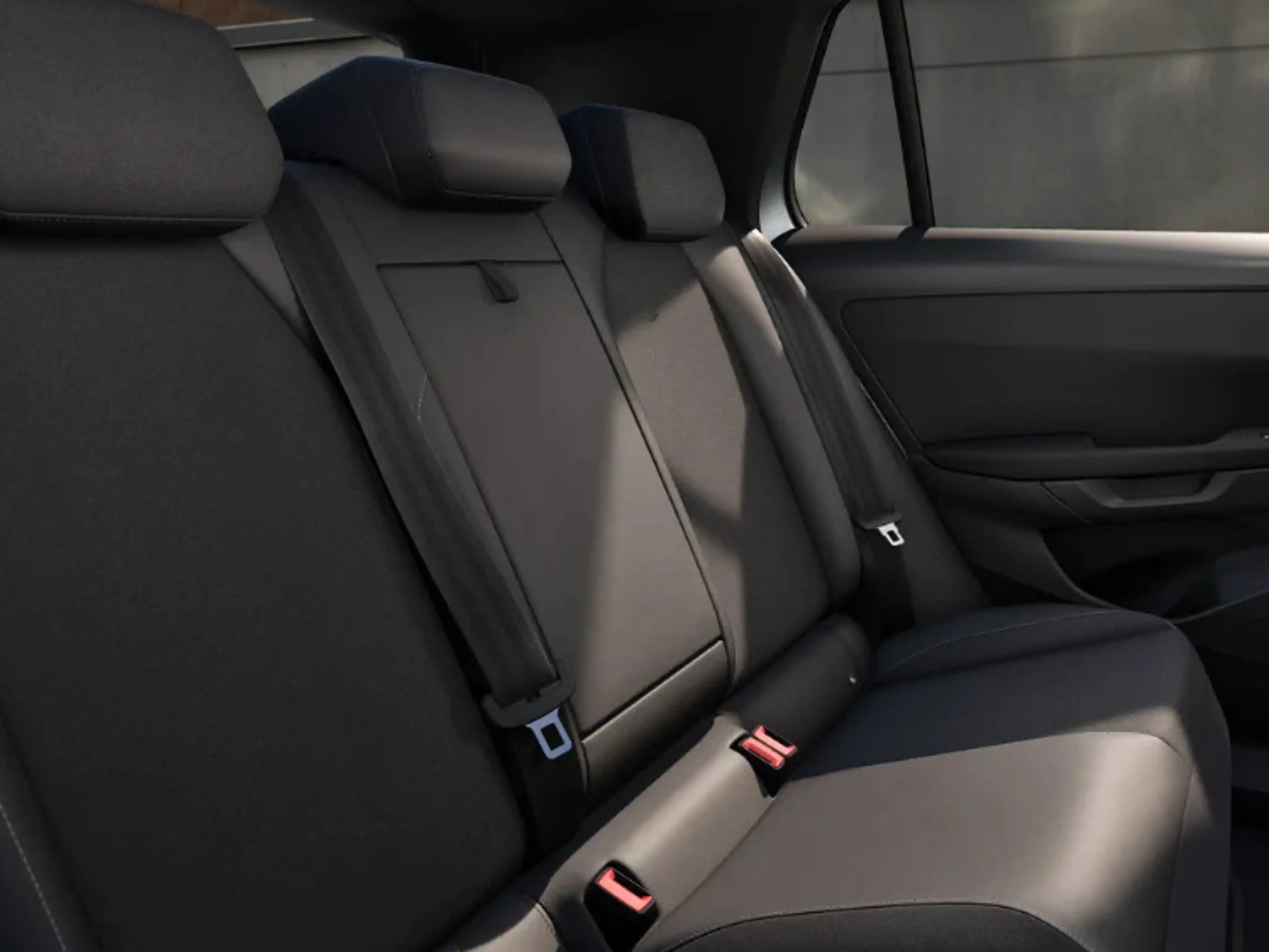 Volkswagen ID. Cross Style 52 kWh accu, 211 PK · Panoramadak · Trekhaak — photo 4