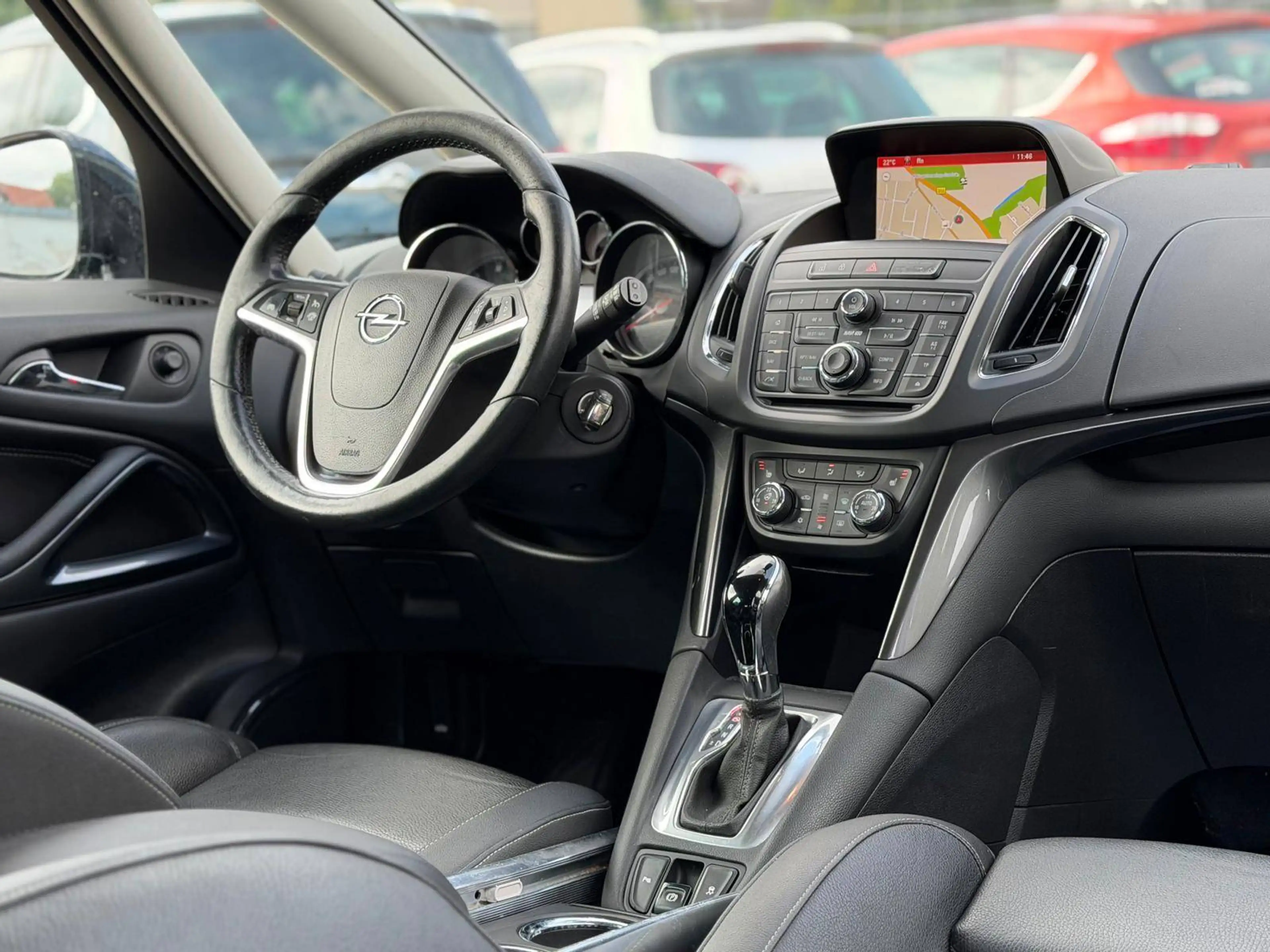 Opel Zafira Tourer 2.0 CDTI Innovation 7Sitzer Volleder Automatik Xenon R.Kamera SHZ PDC Navi Klima Scheckheft Euro6 — photo 13