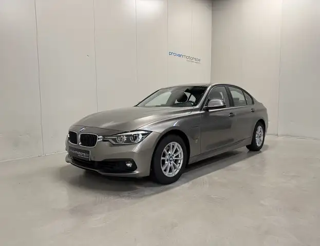 BMW 330 e iPerformance Hybrid - Airco - GPS - Topstaat!