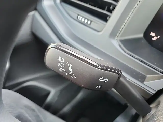 Volkswagen Taigo view 12