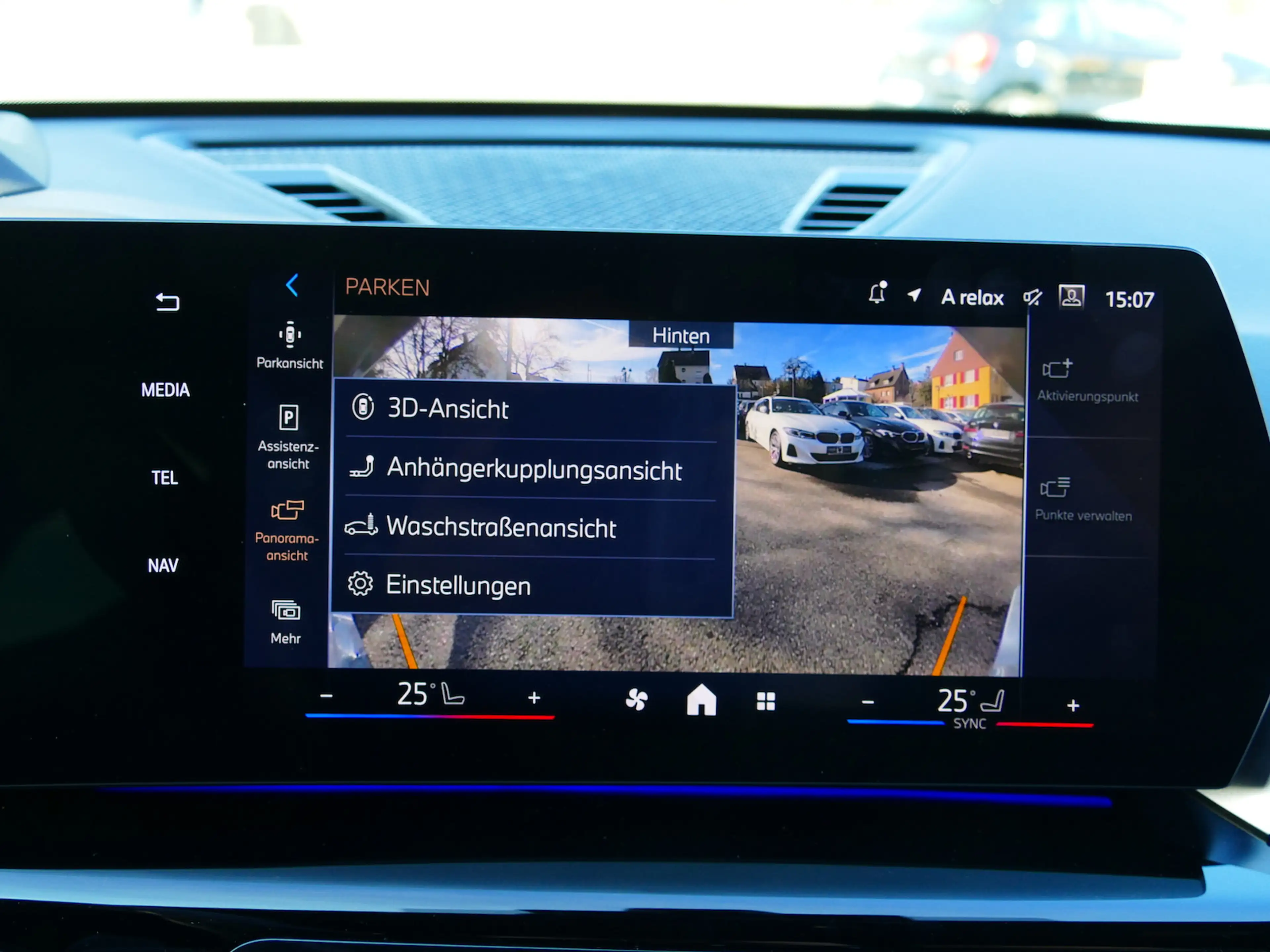 BMW X1 sDrive 20i M Sport HeadUp ACC Sound 360°Kam — photo 12