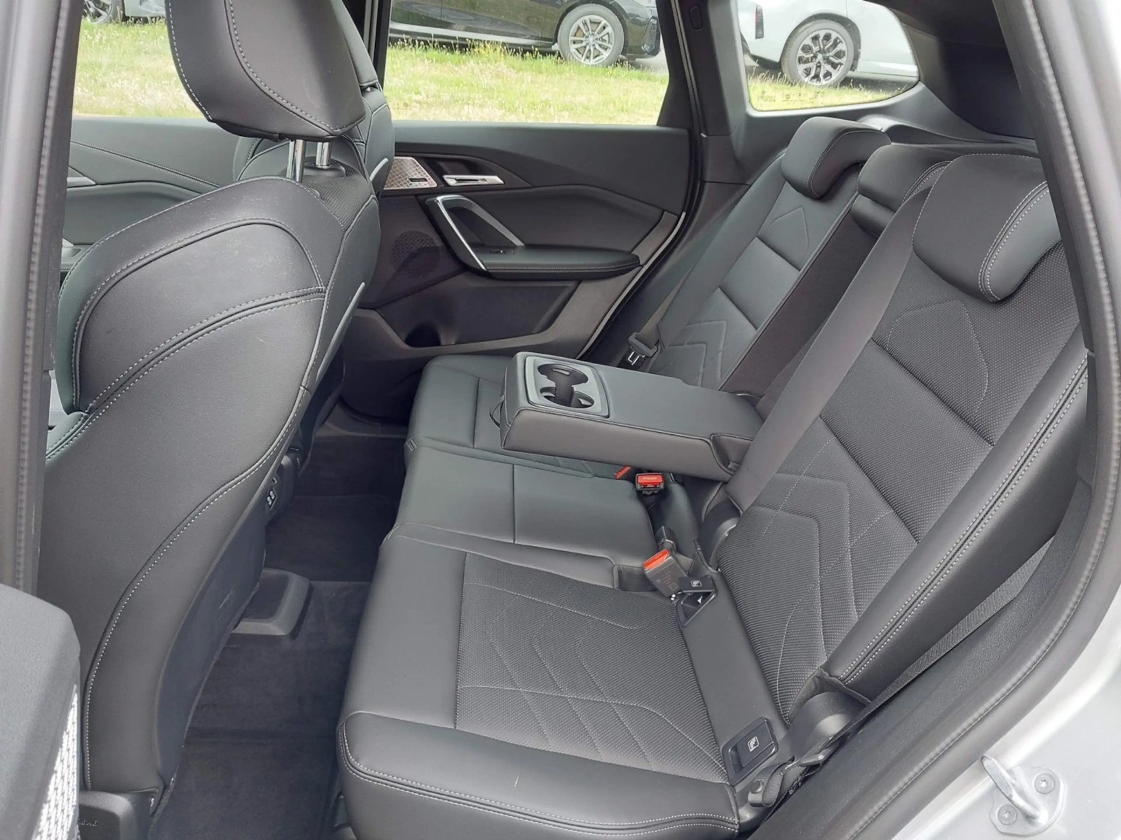 BMW X1 sDrive 20i M Sport HeadUp ACC Sound 360°Kam — photo 9