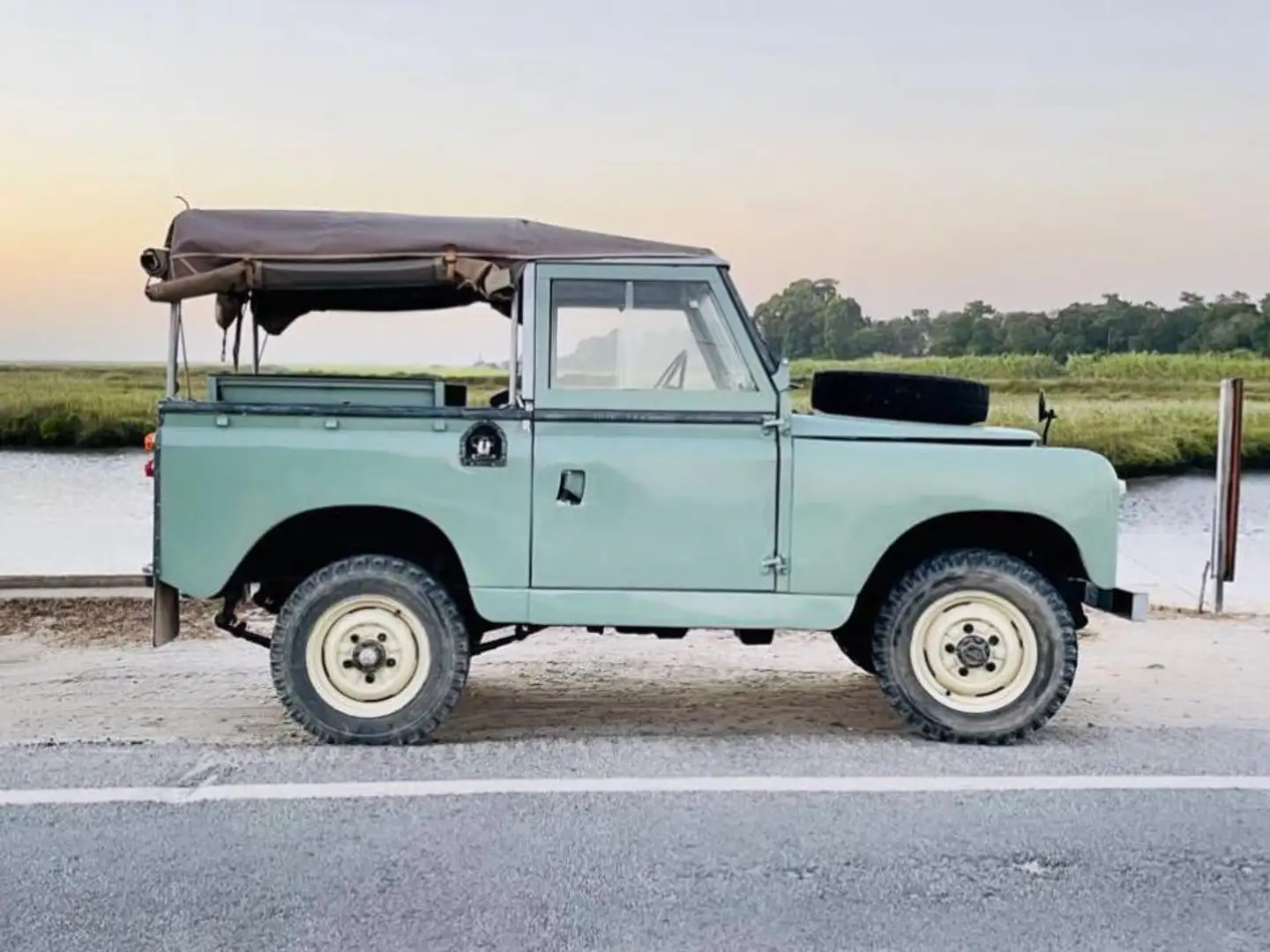 Land Rover Series Santana Serie 2 Zielony - 1