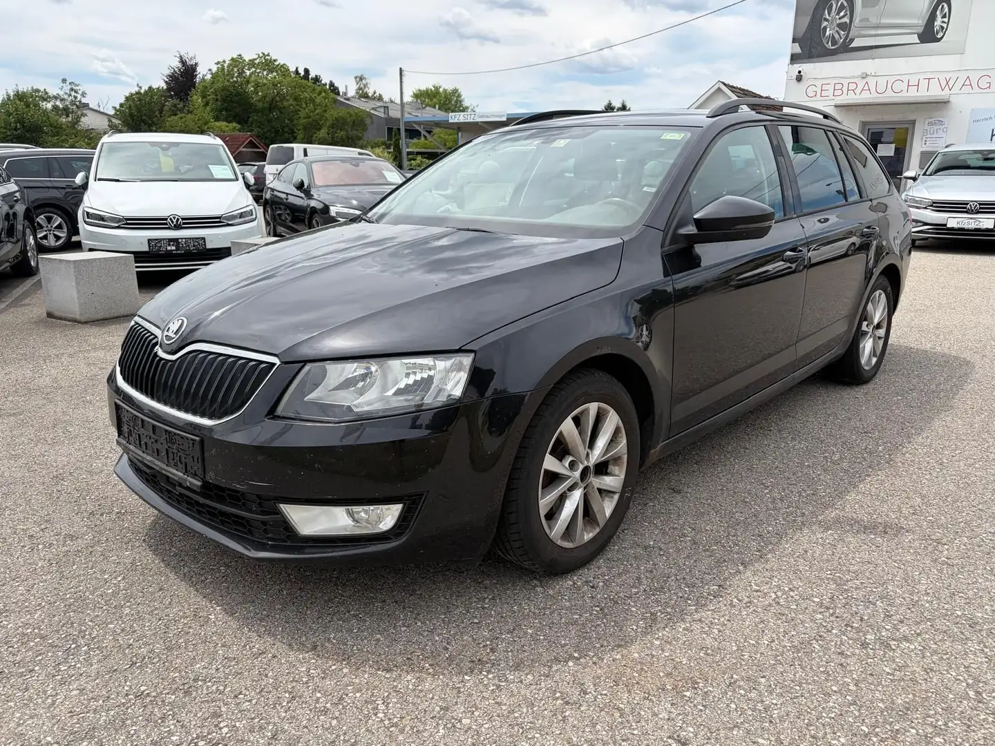 Skoda Octavia Combi 1,6 TDI Ambition Schwarz - 1