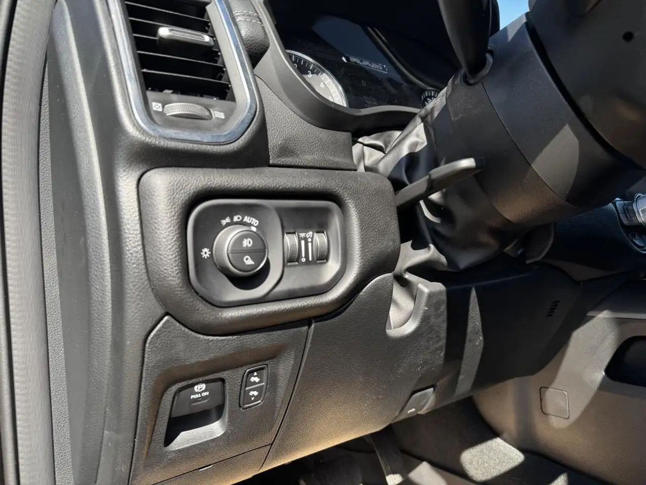 RAM 1500 fotografie RAM 1500