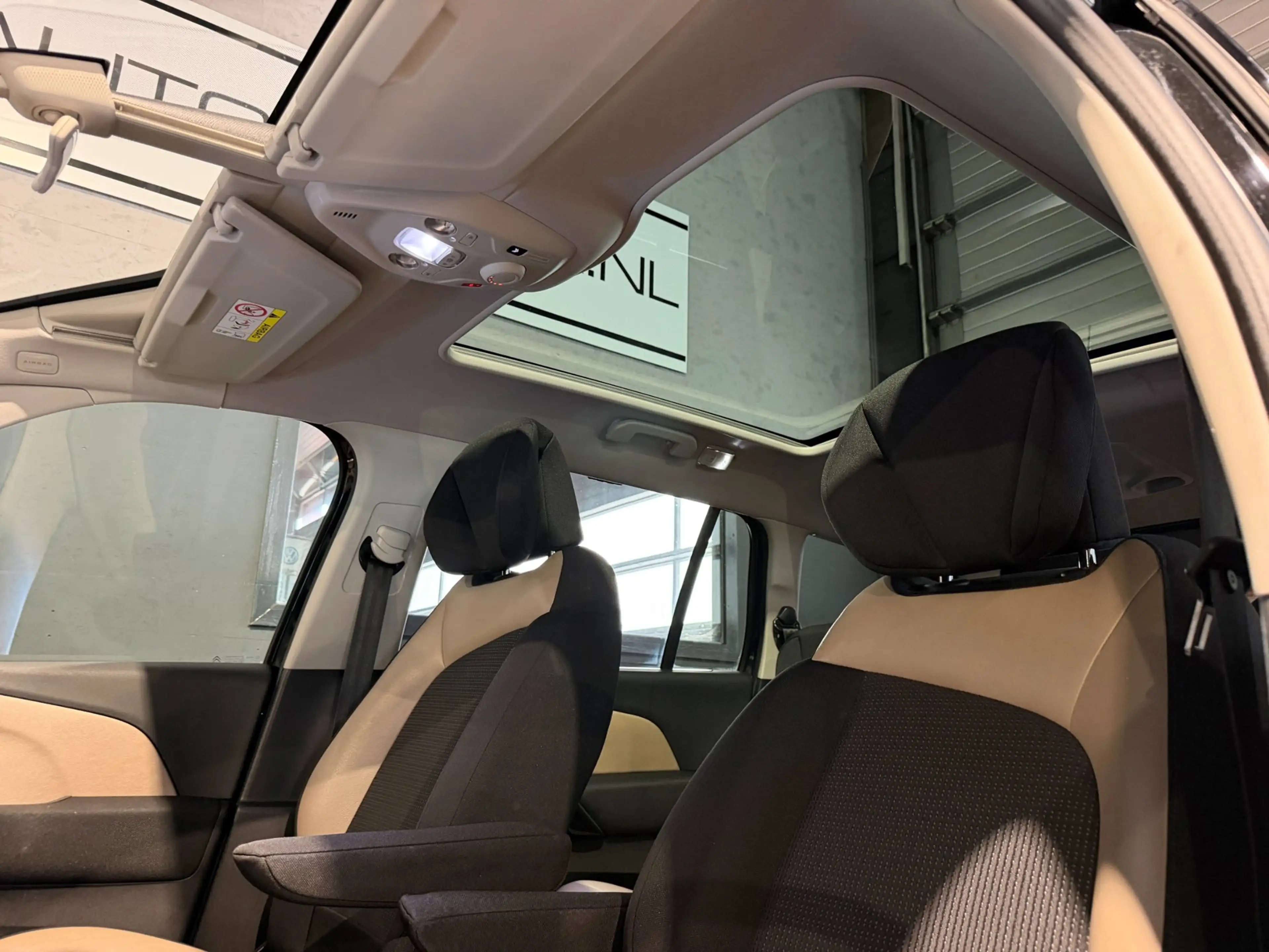 Citroen Grand C4 Picasso 1.6 e-THP Intensive 7 Persoons Automaat — photo 6