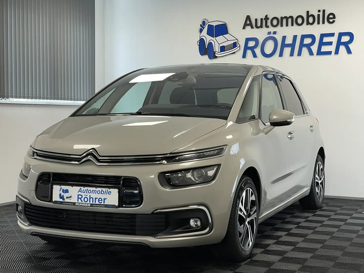 Citroen C4 Spacetourer Shine Navi Carplay Kamera Beige - 1