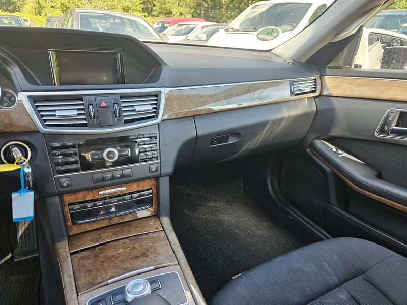 Mercedes-Benz E 350 E Limousine E 350 CGI BlueEfficiency — photo 13