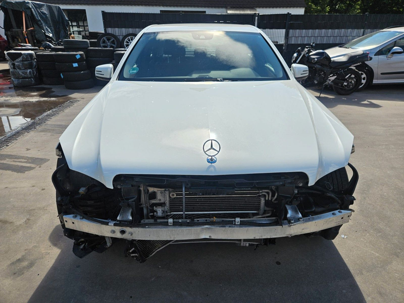 Mercedes-Benz E 350 E Limousine E 350 CGI BlueEfficiency — photo 4