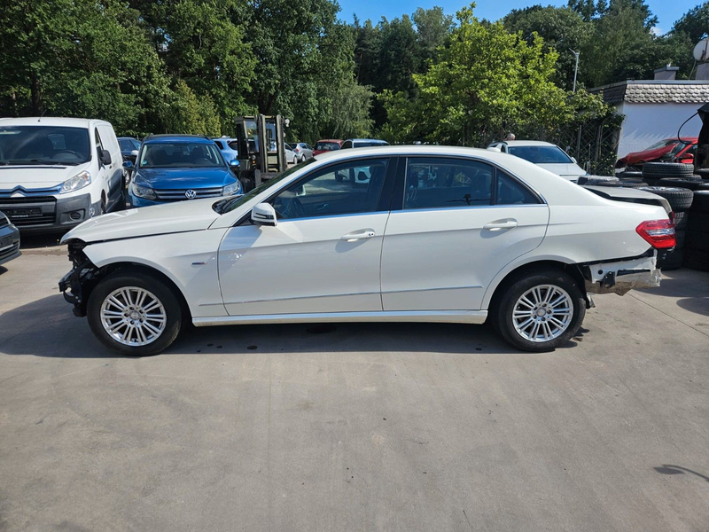 Mercedes-Benz E 350 E Limousine E 350 CGI BlueEfficiency — photo 8
