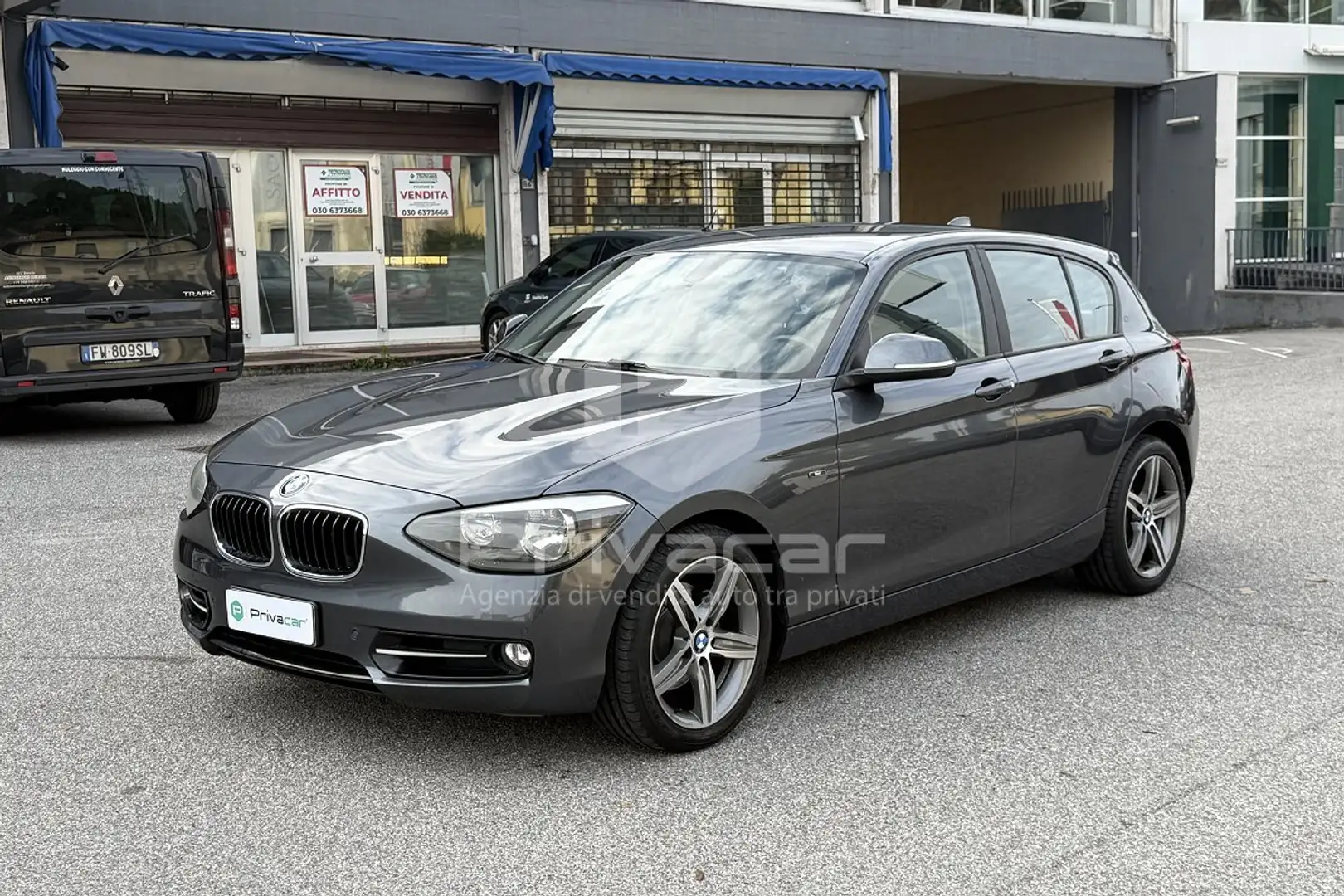BMW 120 120d 5p. Sport Silber - 1