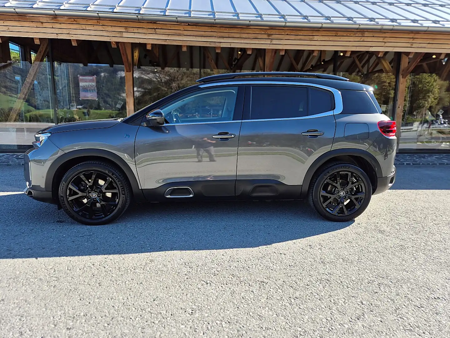 Citroen C5 Aircross Shine Pack Hybrid 225 e-EAT8 Grau - 2