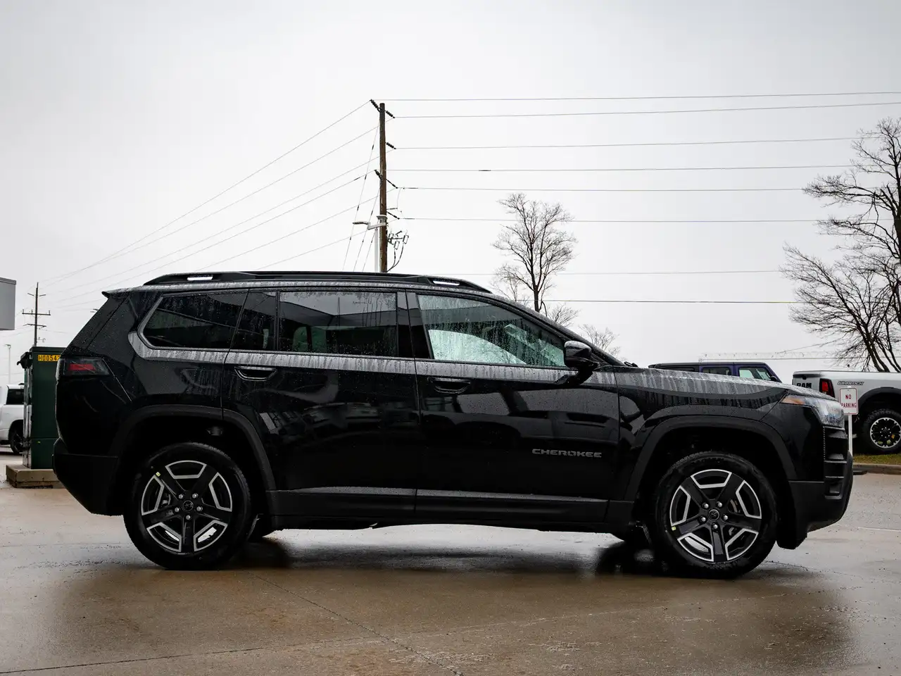 Jeep Cherokee снимка Jeep Cherokee