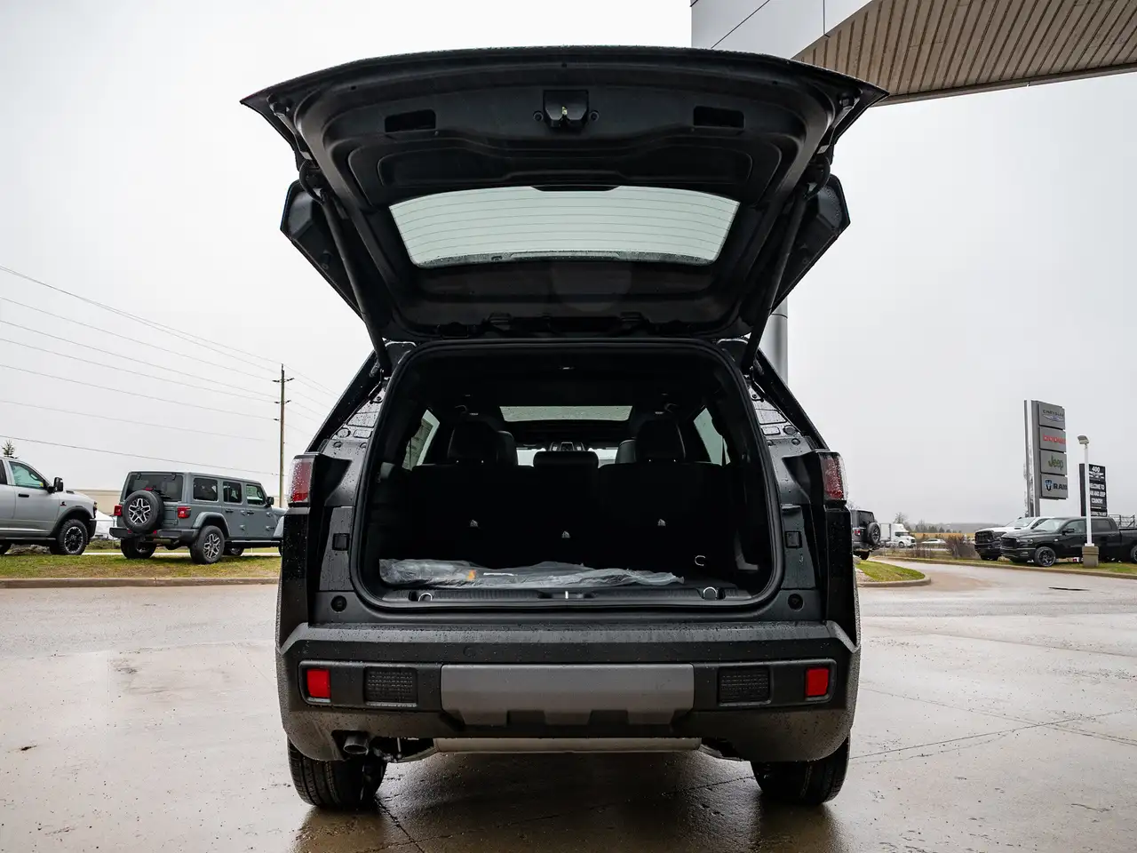 Jeep Cherokee снимка Jeep Cherokee