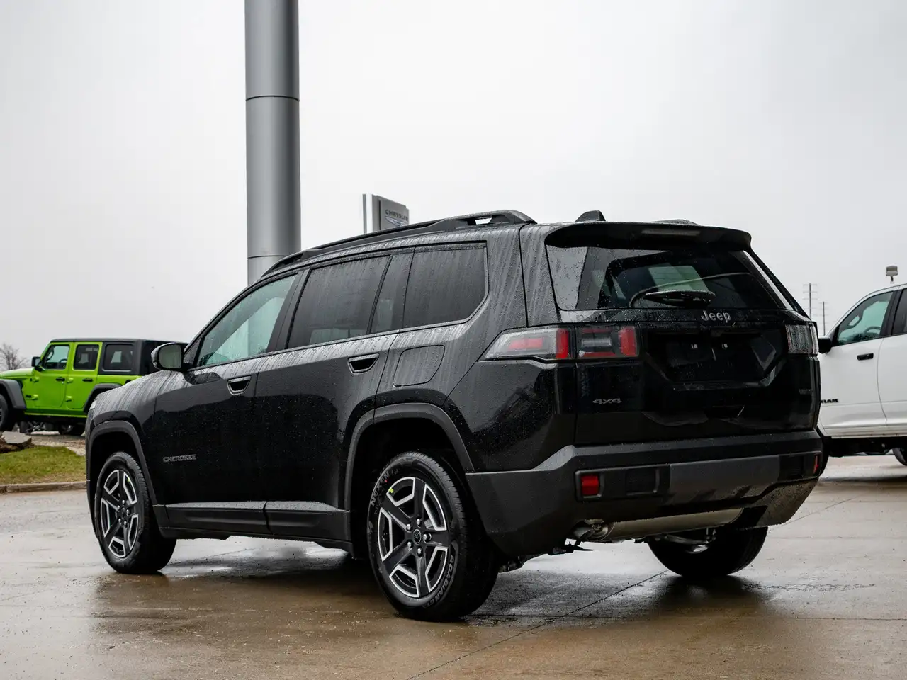 Jeep Cherokee снимка Jeep Cherokee